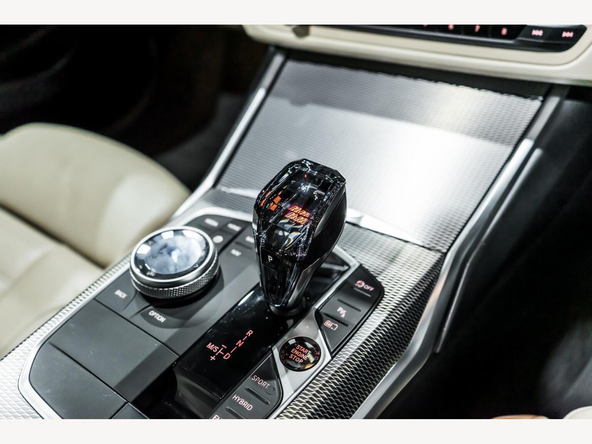2019 BMW 3 SERIES image 14
