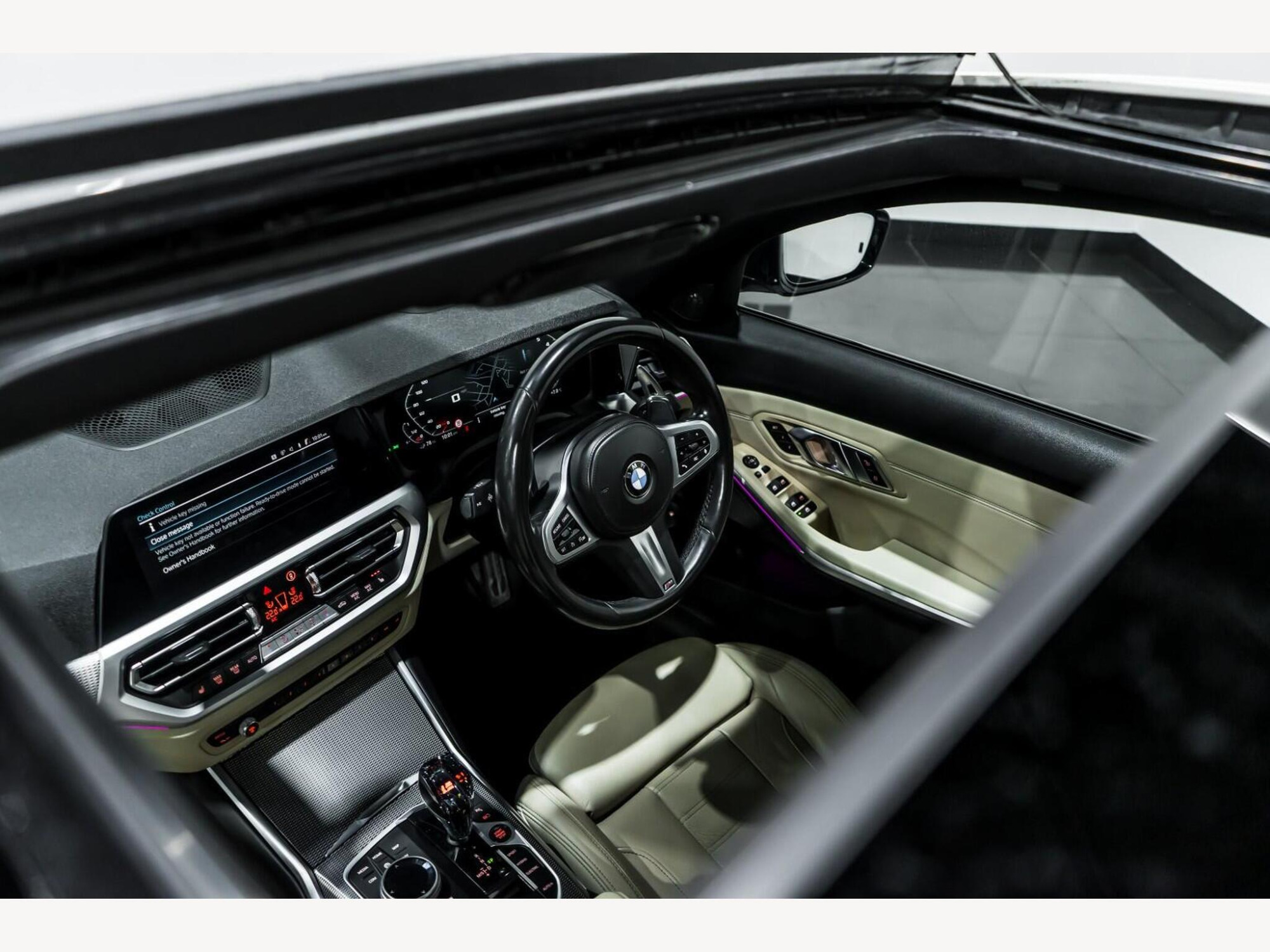 2019 BMW 3 SERIES image 11
