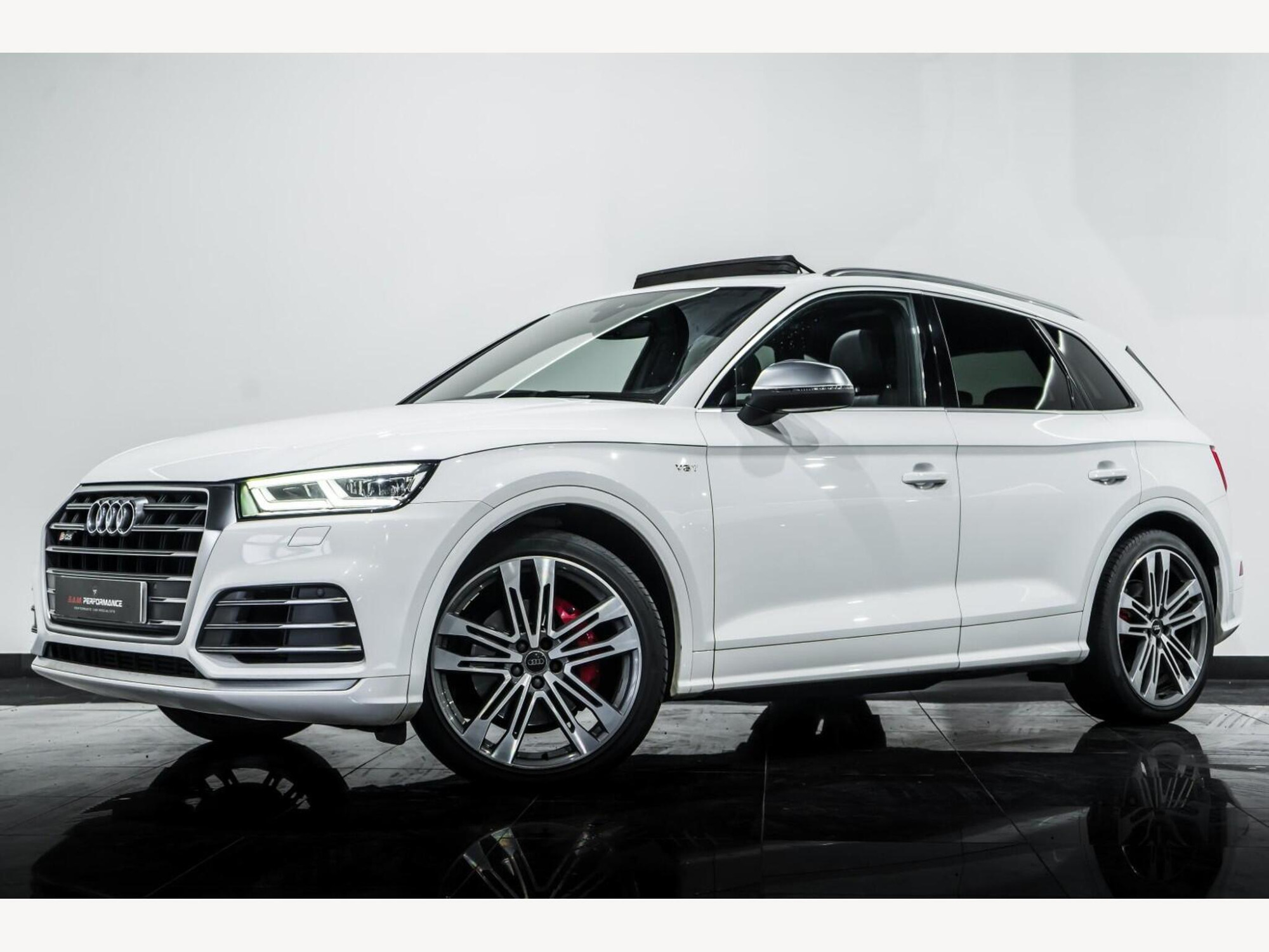 2017 Audi SQ5 image 2