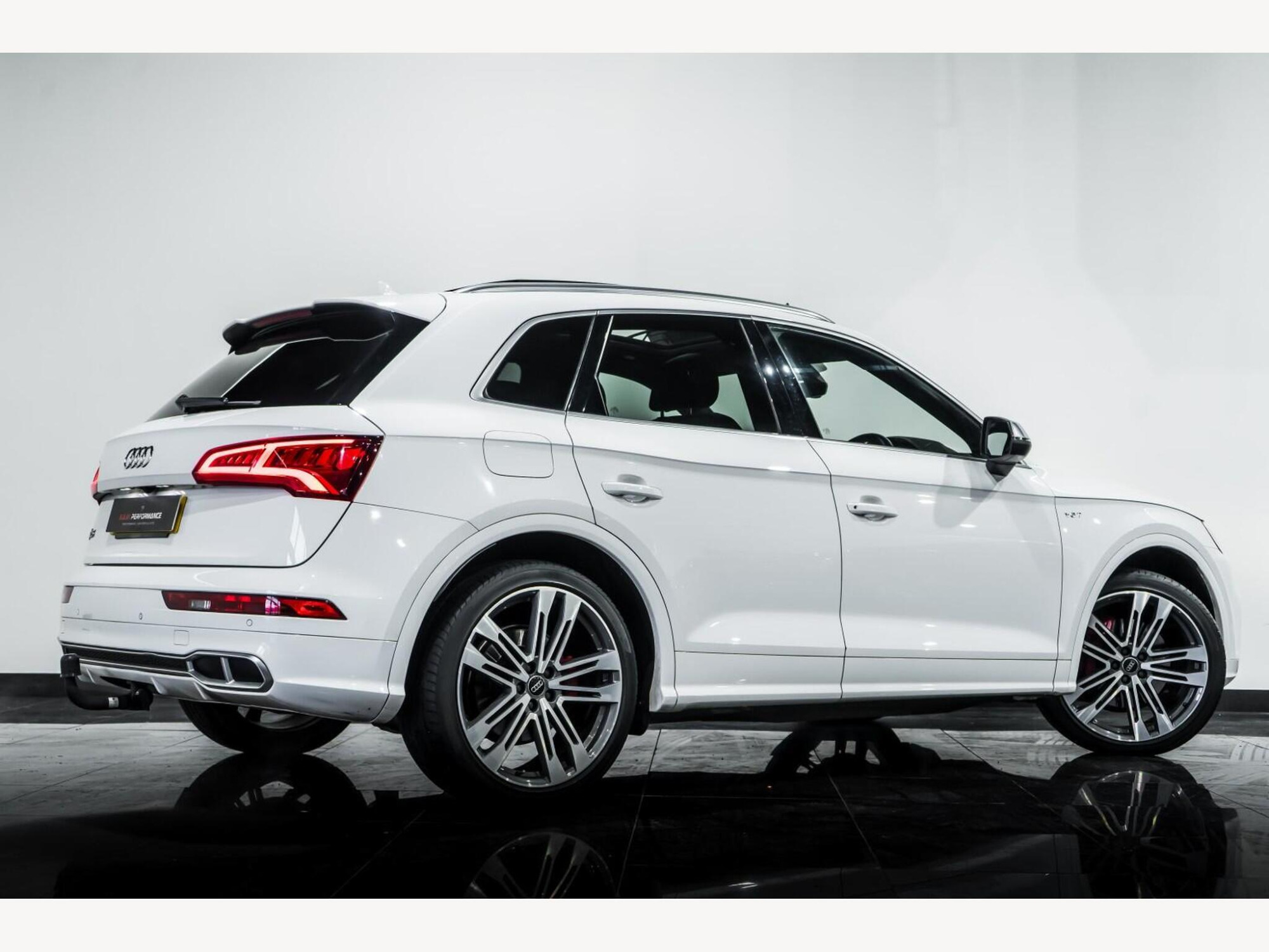 2017 Audi SQ5 image 3