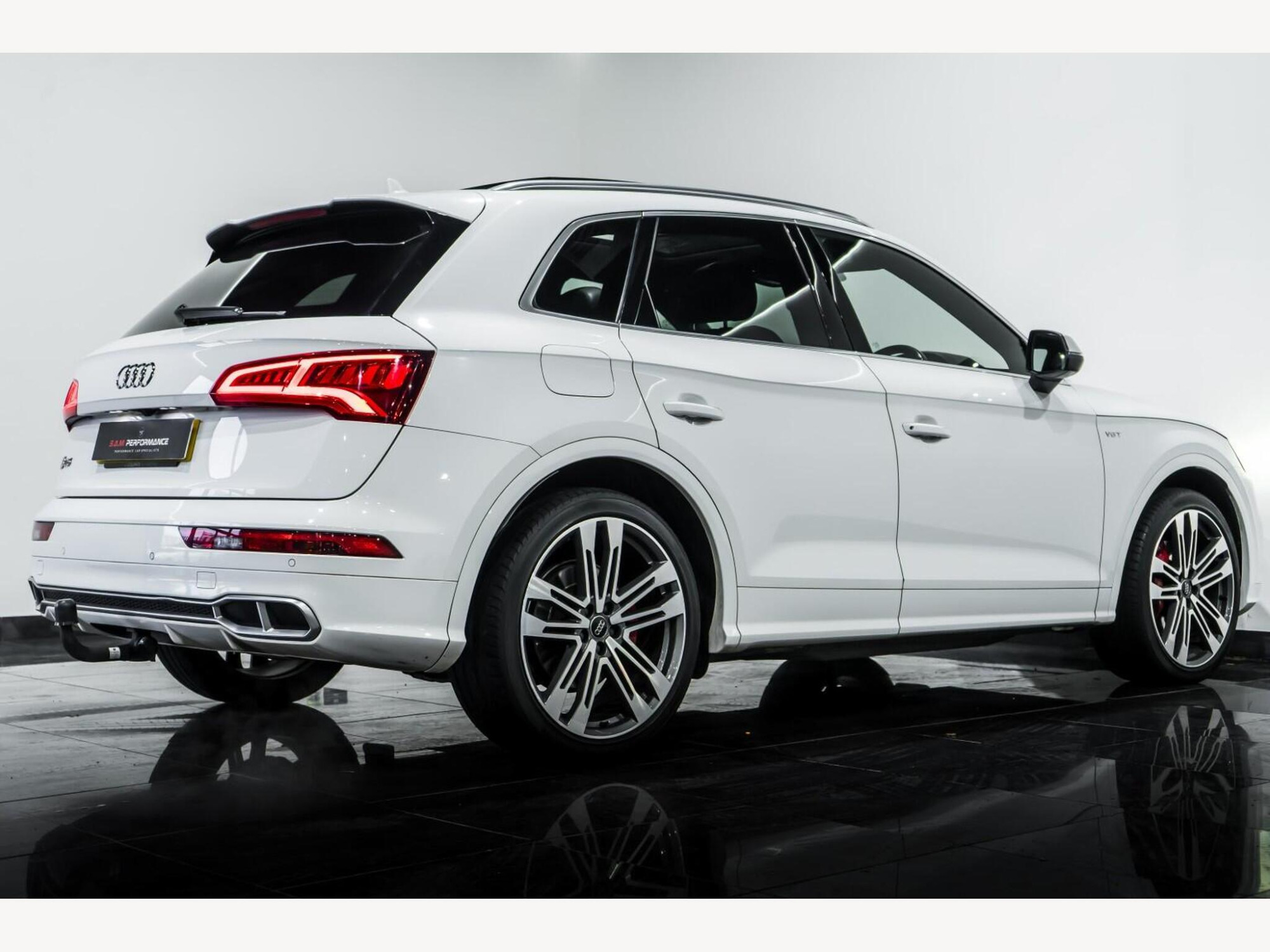 2017 Audi SQ5 image 6