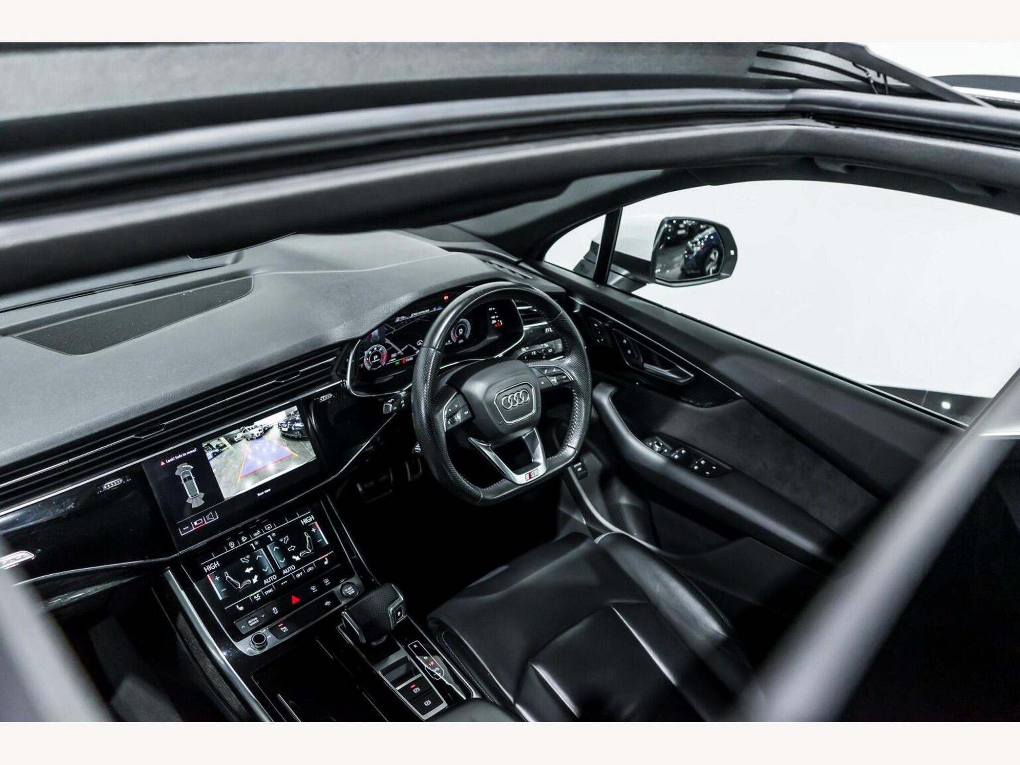 2020 Audi Q7 image 10