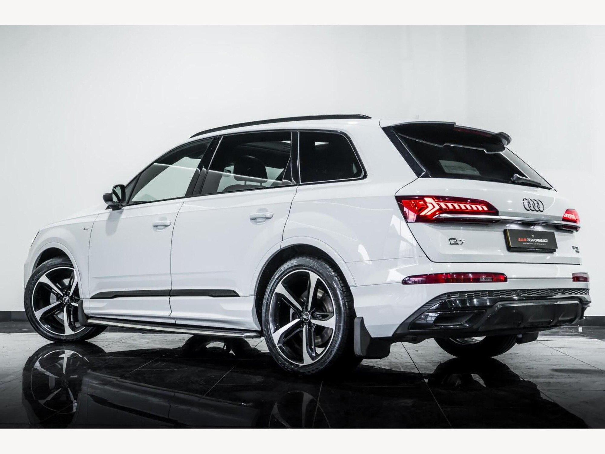 2020 Audi Q7 image 4