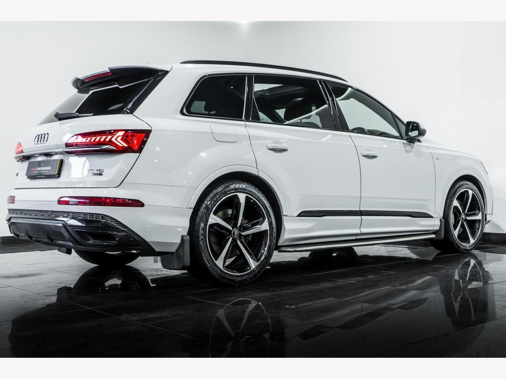 2020 Audi Q7 image 6
