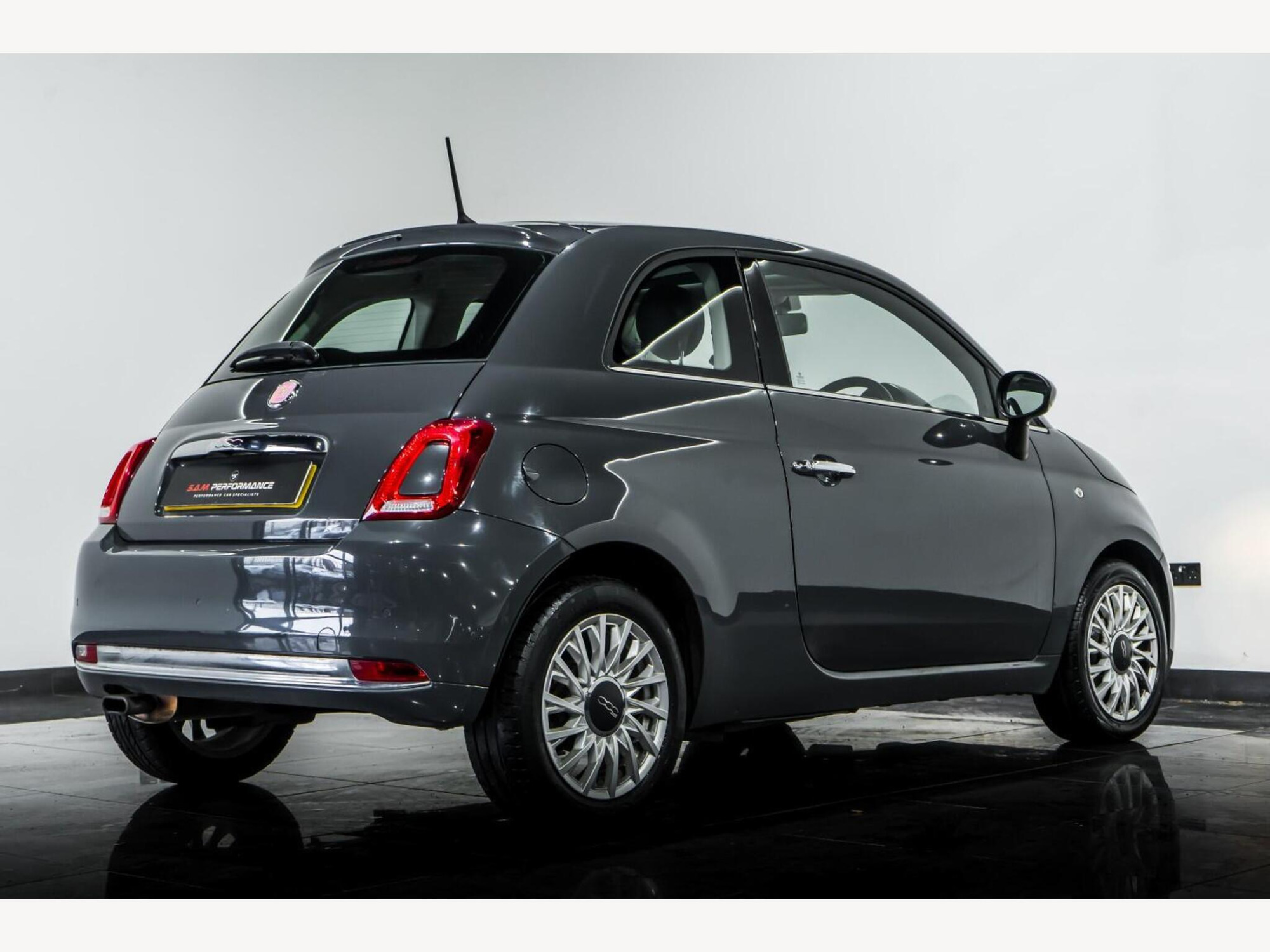 2016 Fiat 500 image 6