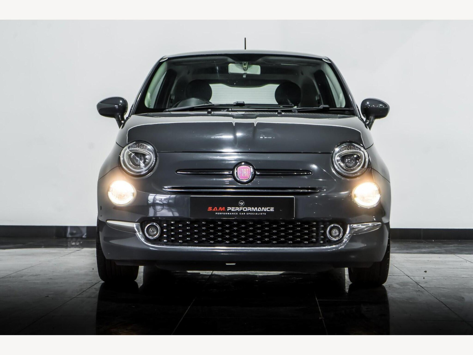 2016 Fiat 500 image 7