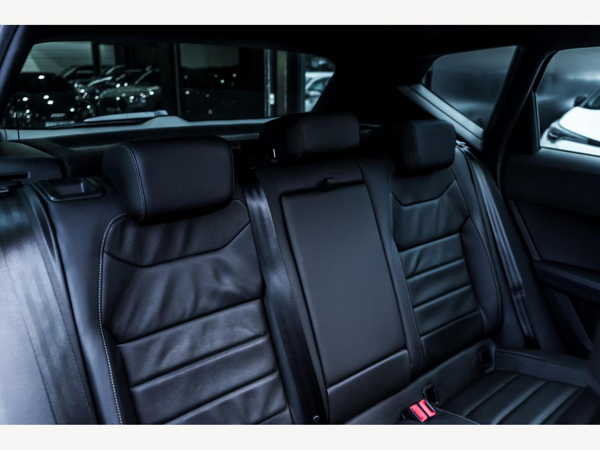 2019 SEAT ATECA image 13