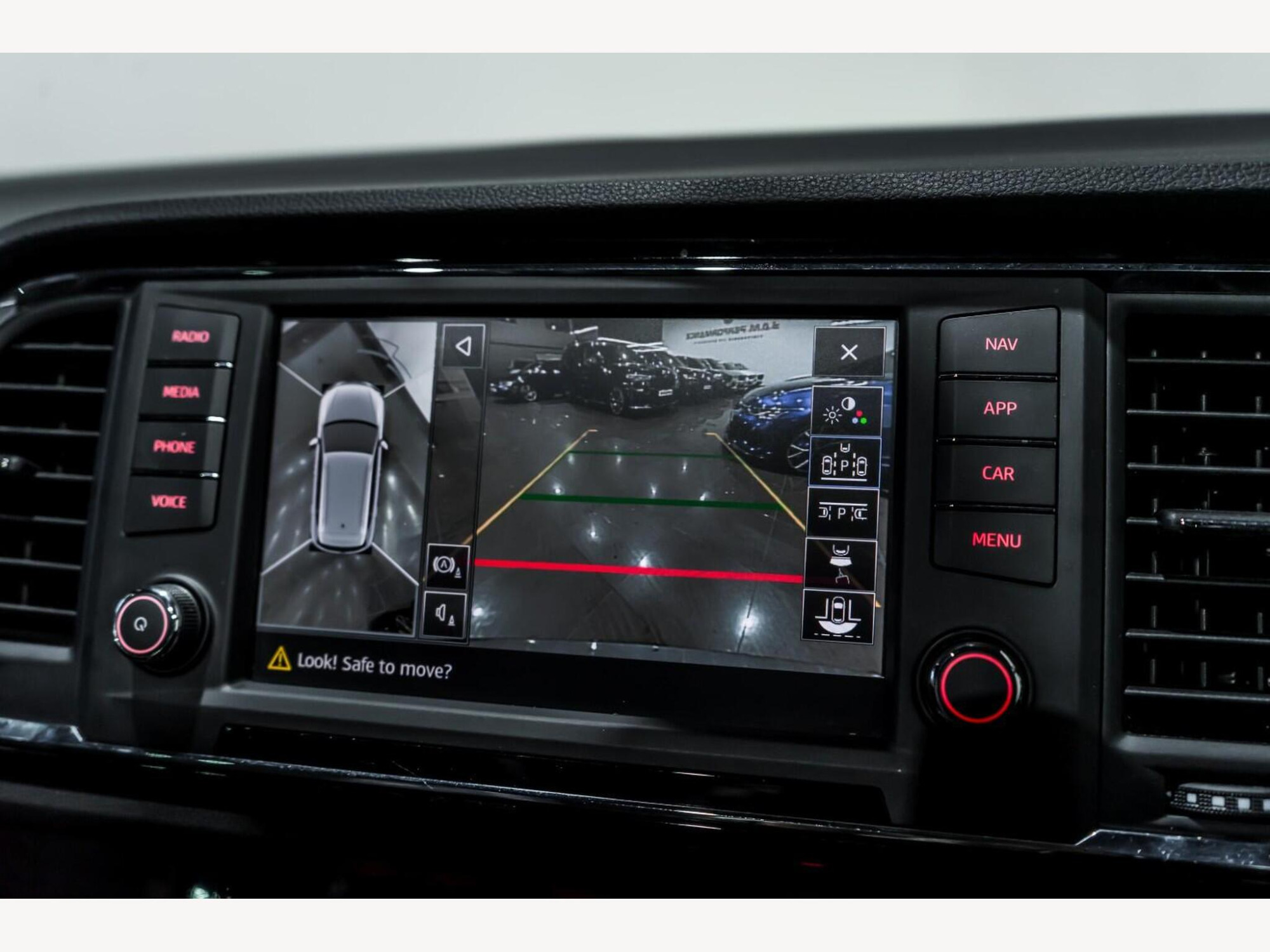 2019 SEAT ATECA image 14