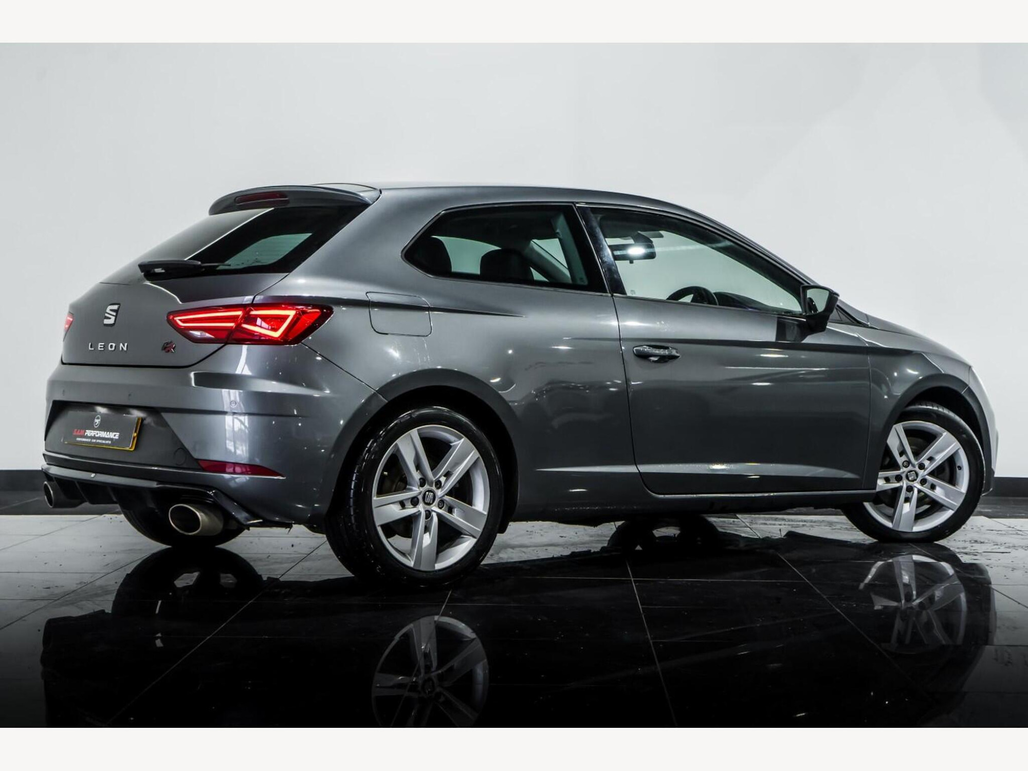 2017 SEAT LEON image 3