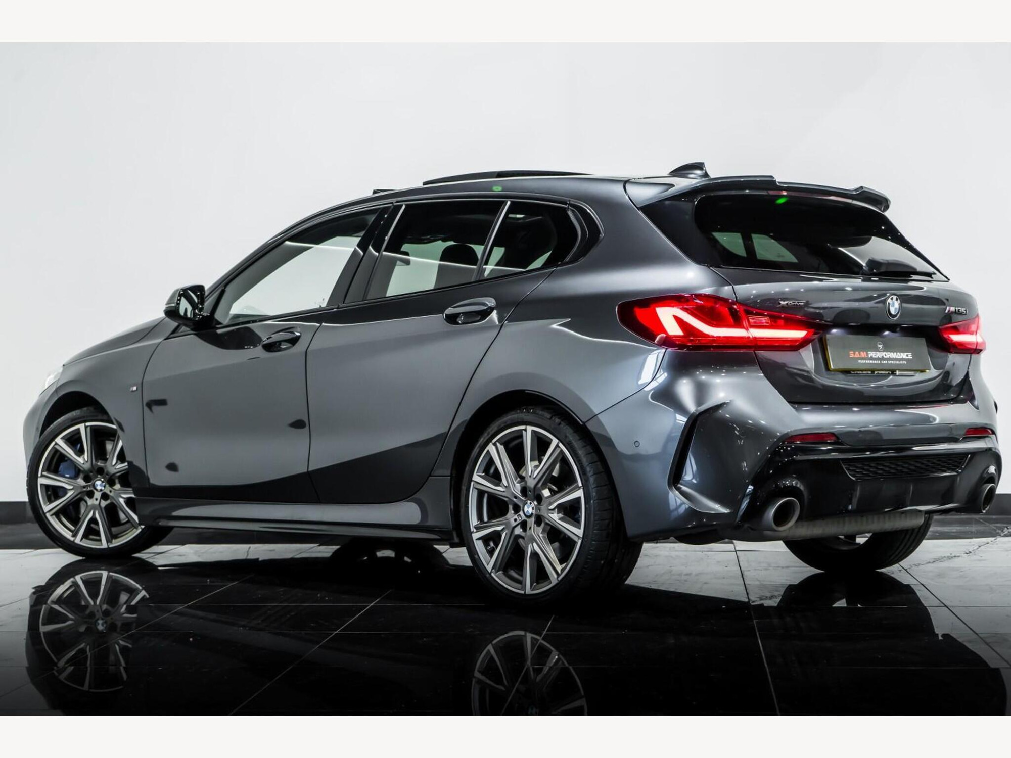 2020 BMW 1 SERIES image 4