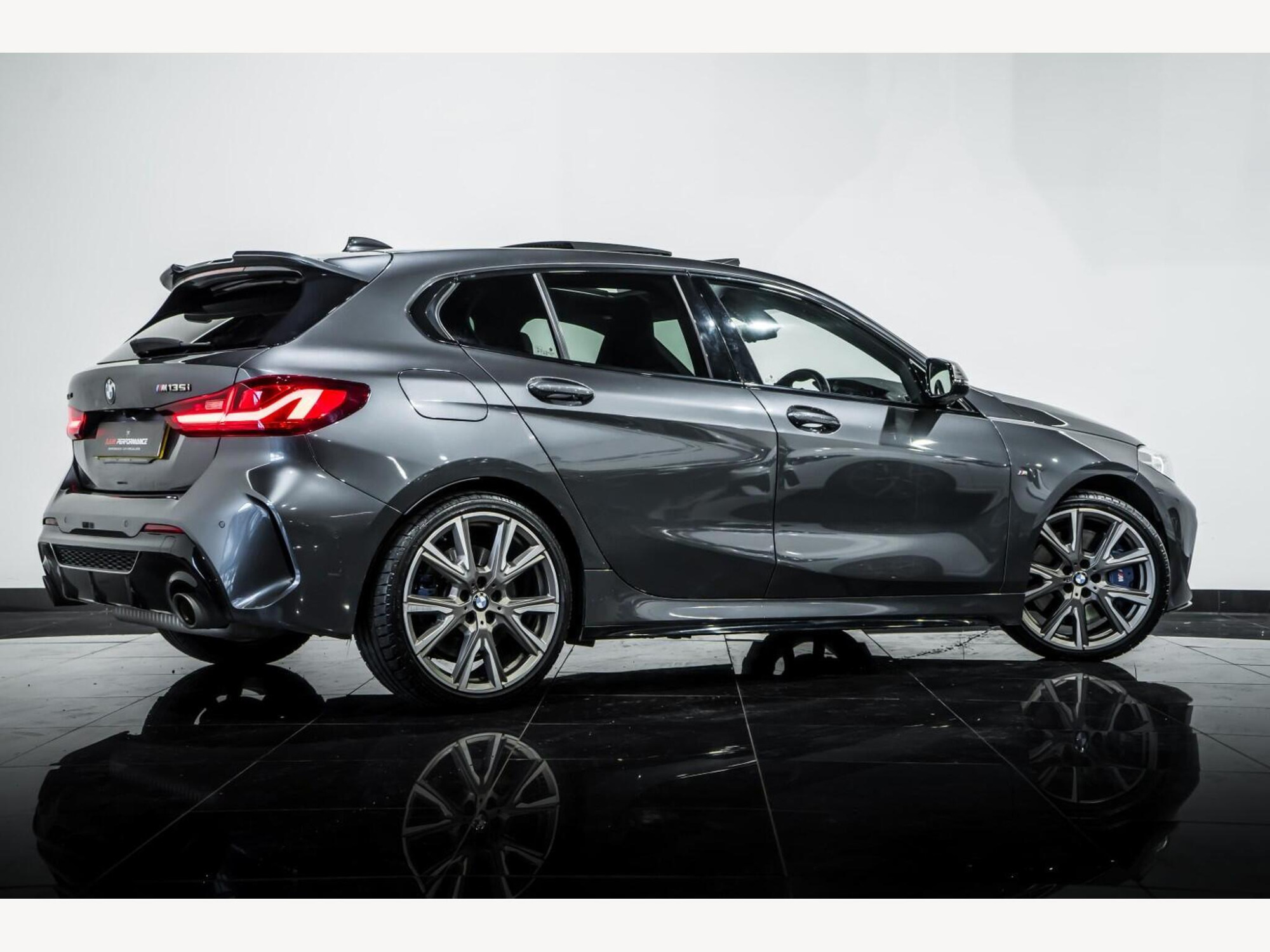 2020 BMW 1 SERIES image 3