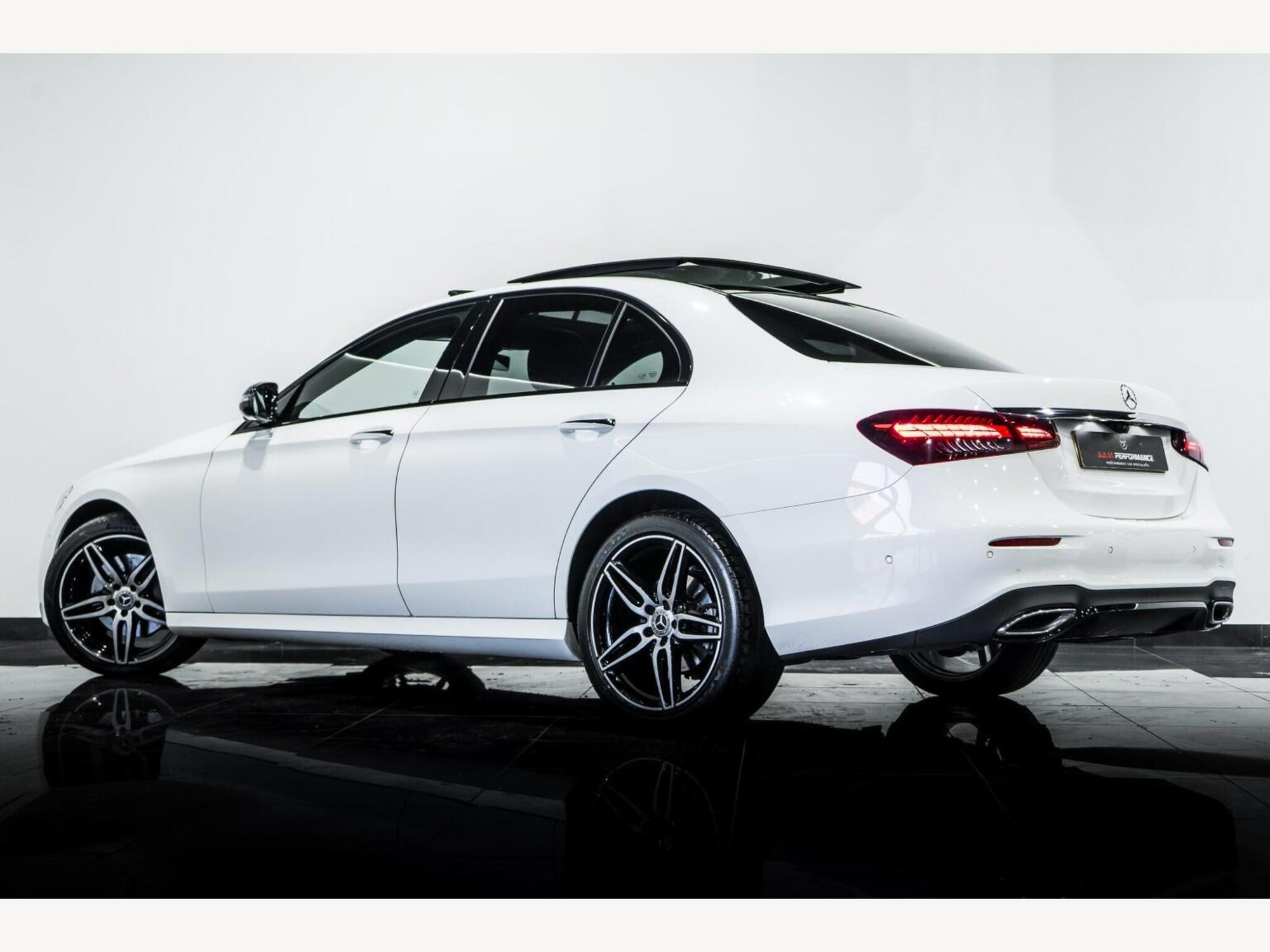 2020 Mercedes-Benz E CLASS image 4