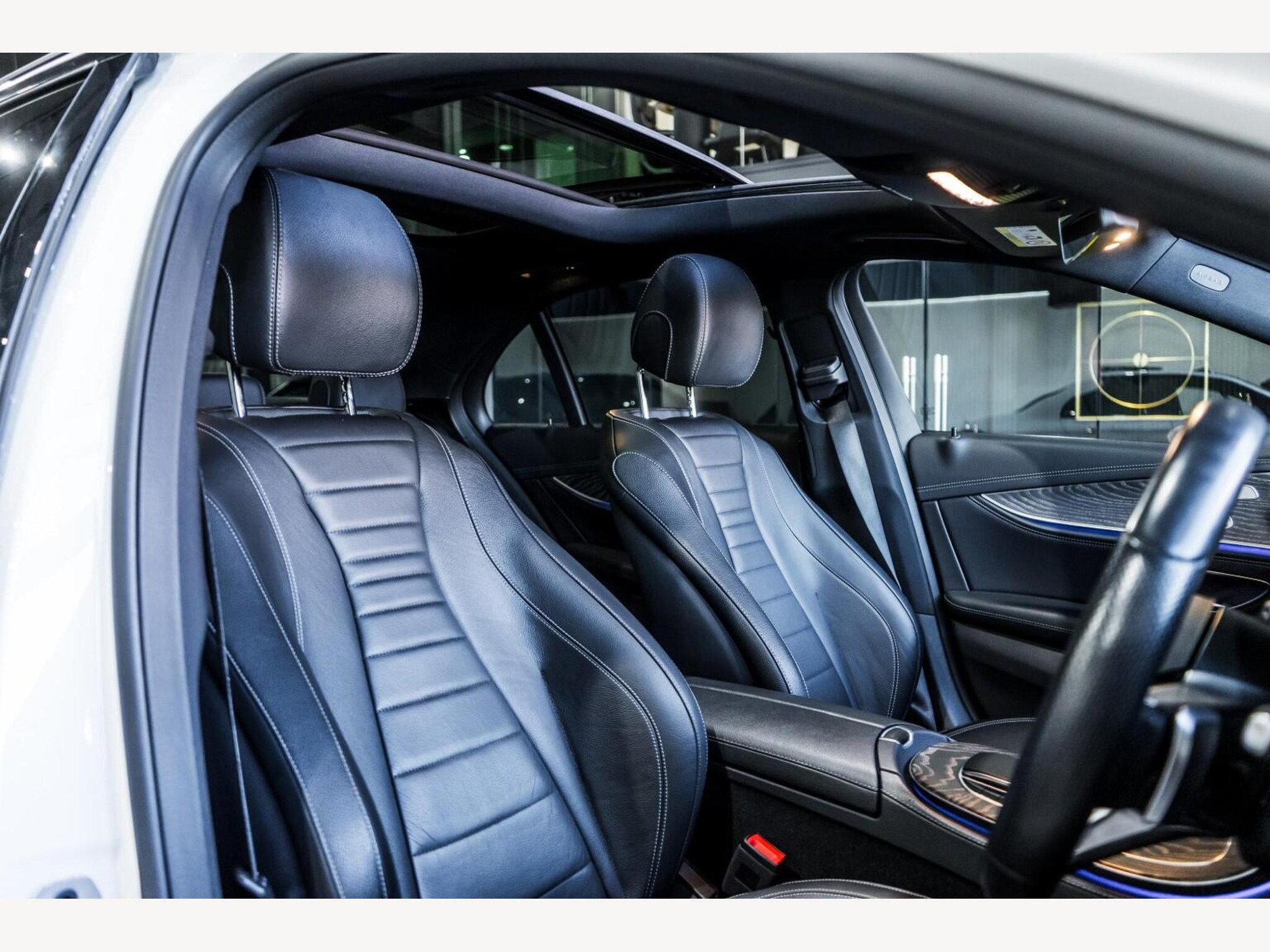 2020 Mercedes-Benz E CLASS image 11