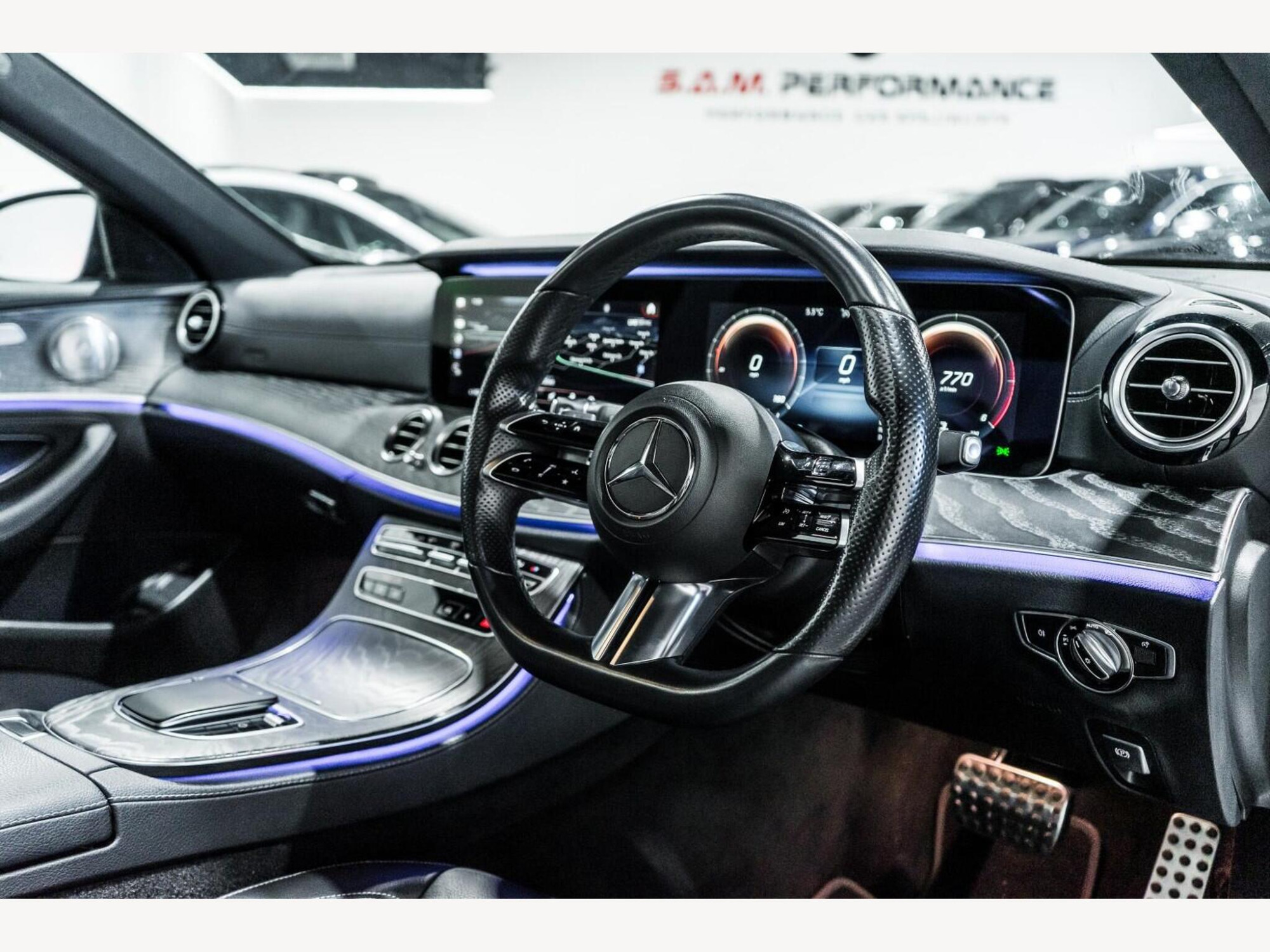 2020 Mercedes-Benz E CLASS image 9