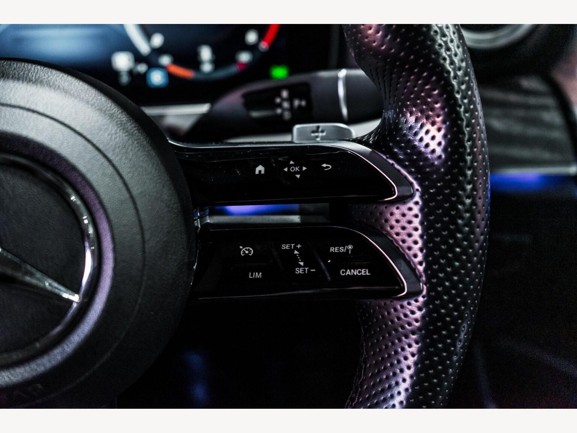 2020 Mercedes-Benz E CLASS image 18