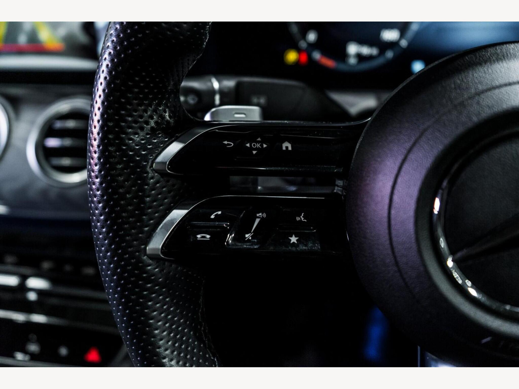 2020 Mercedes-Benz E CLASS image 17