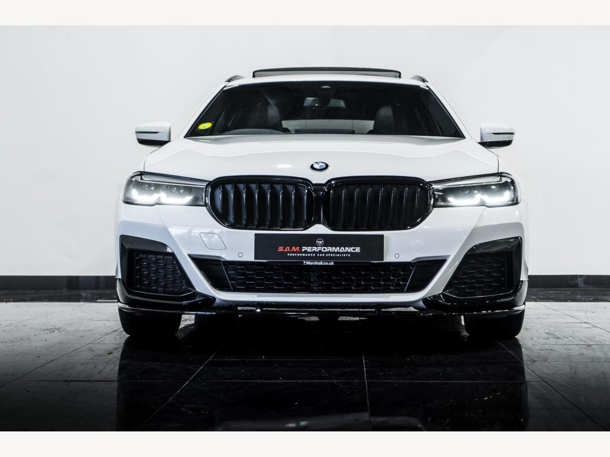 2022 BMW 5 SERIES image 7