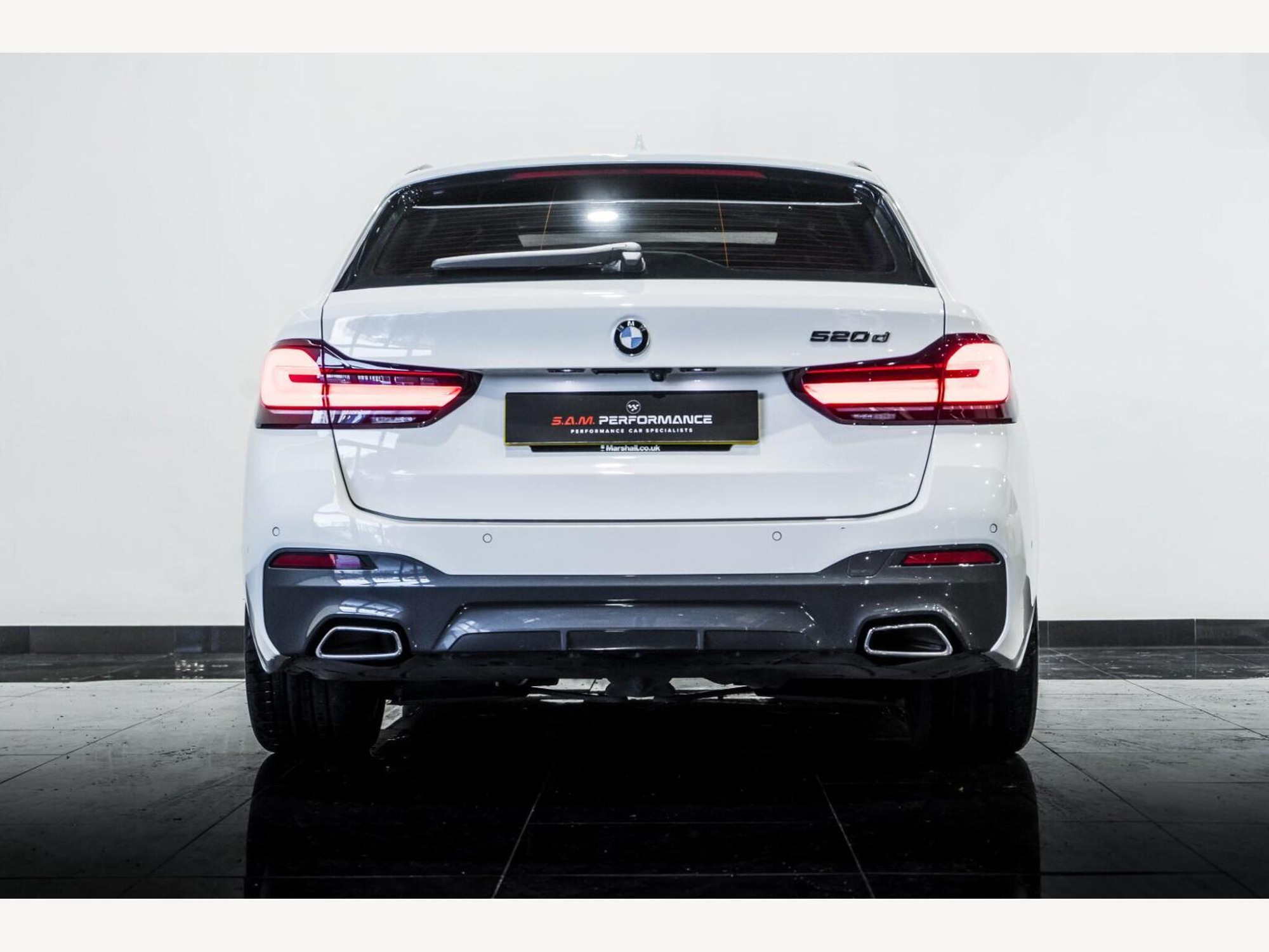 2022 BMW 5 SERIES image 8