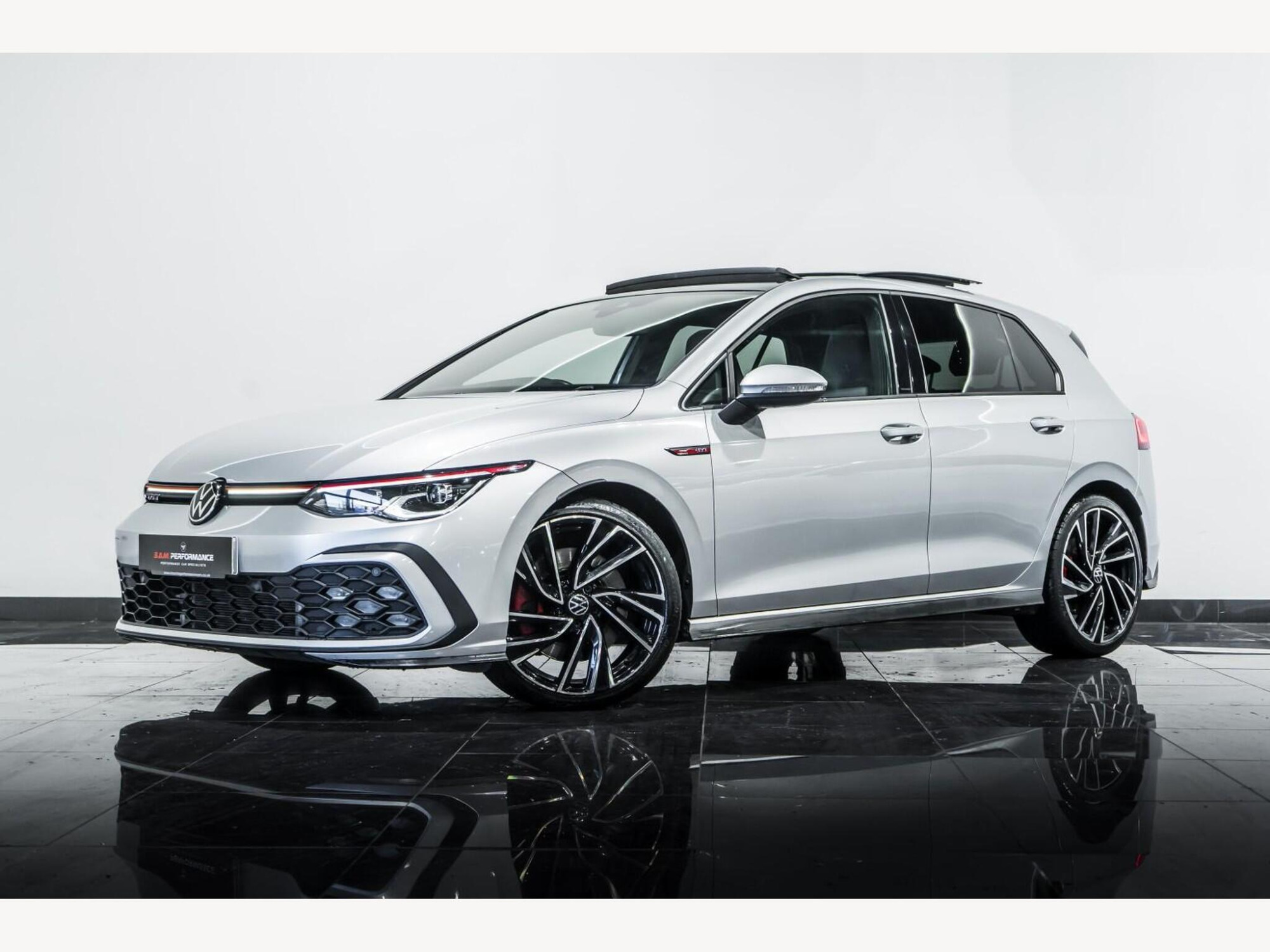 2020 Volkswagen GOLF image 2