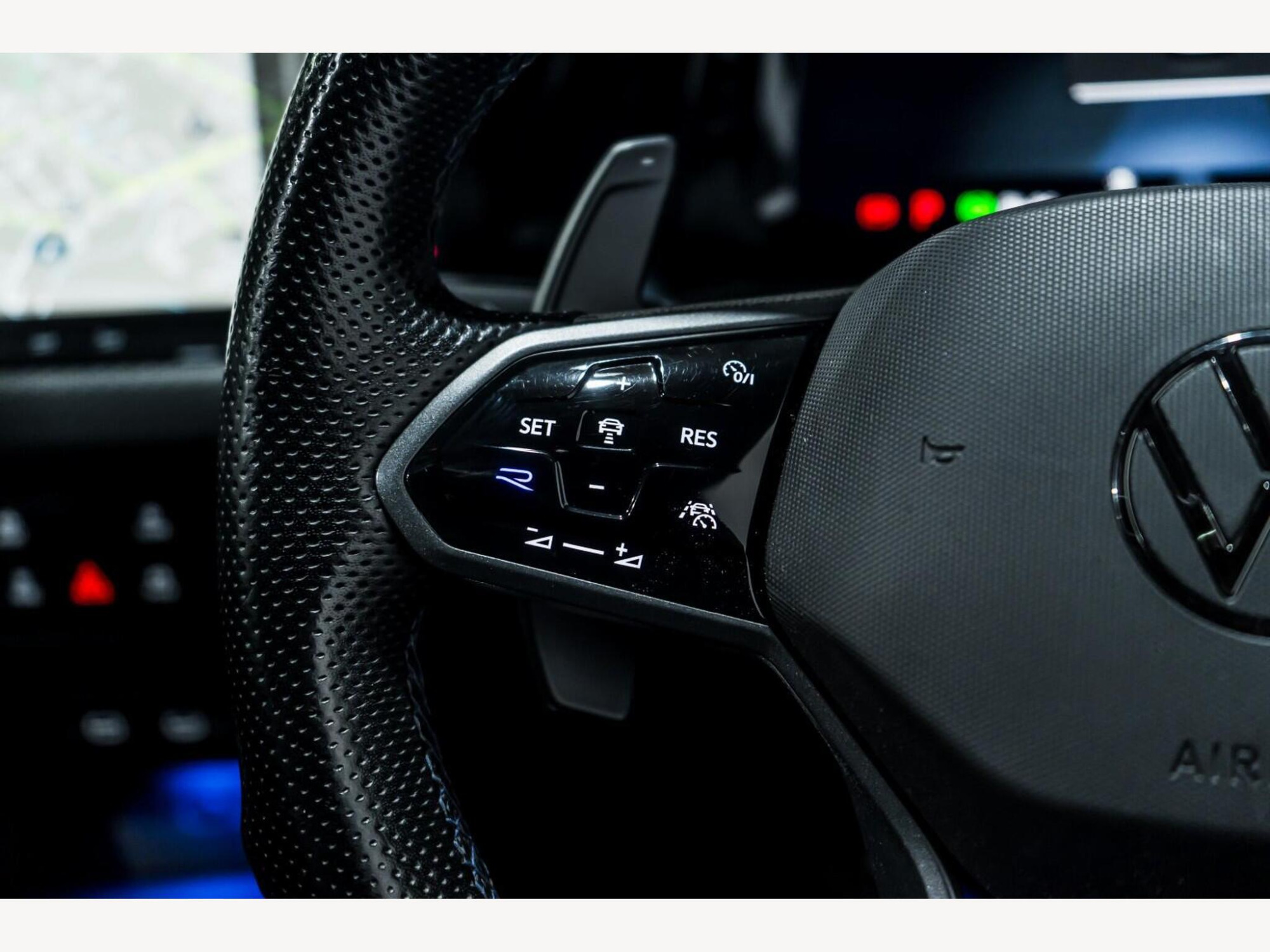 2023 Volkswagen GOLF image 13