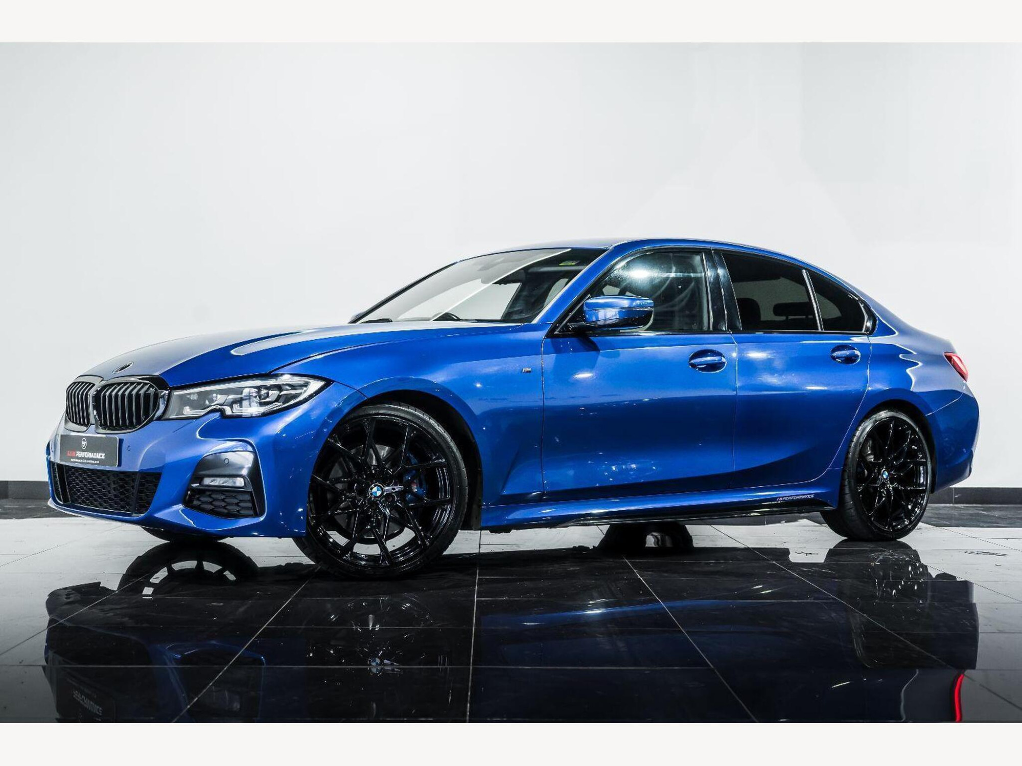 2019 BMW 3 SERIES image 2