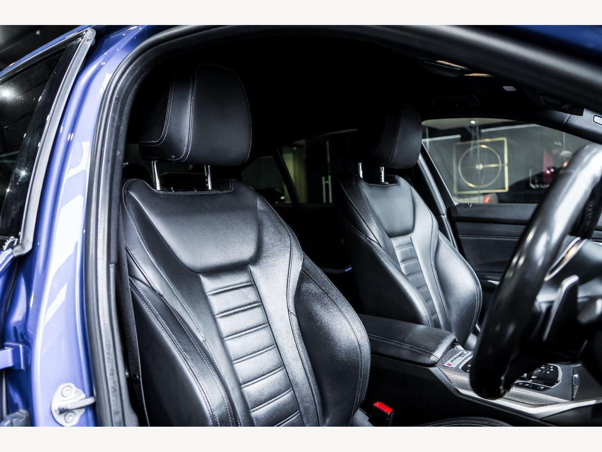 2019 BMW 3 SERIES image 11