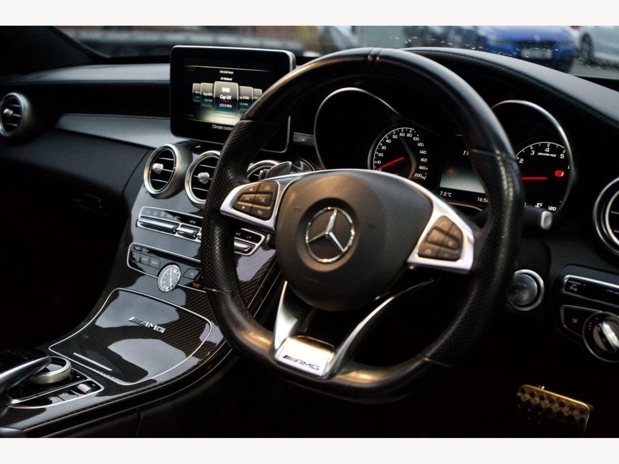 2016 Mercedes-Benz C CLASS image 9