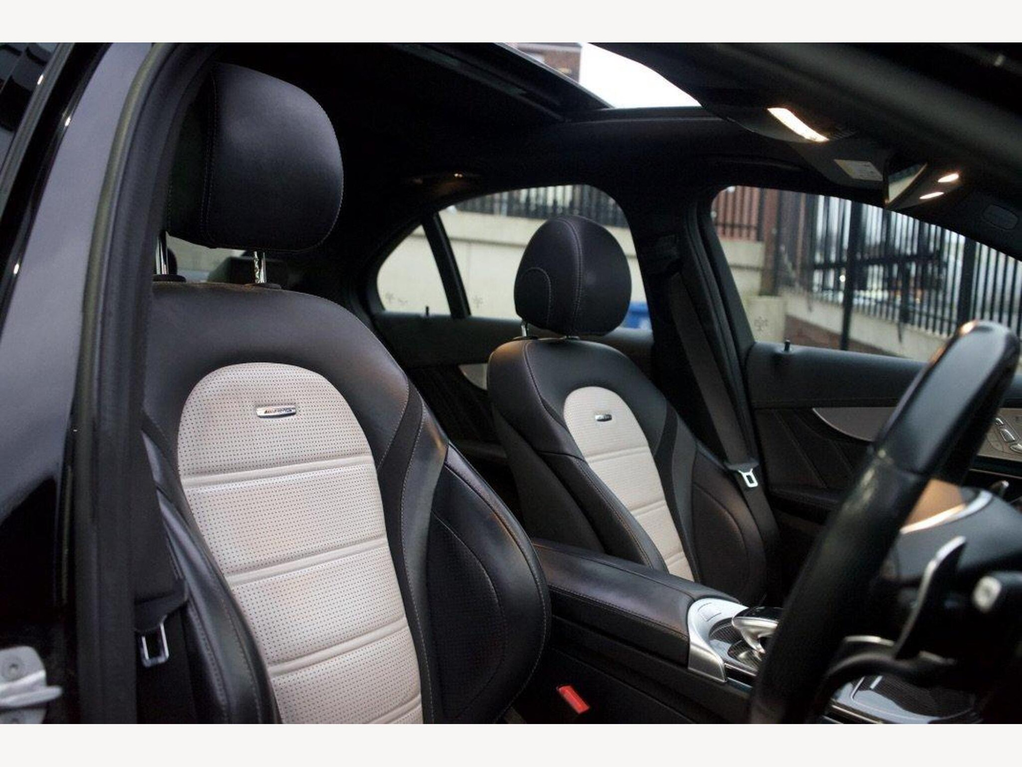 2016 Mercedes-Benz C CLASS image 10