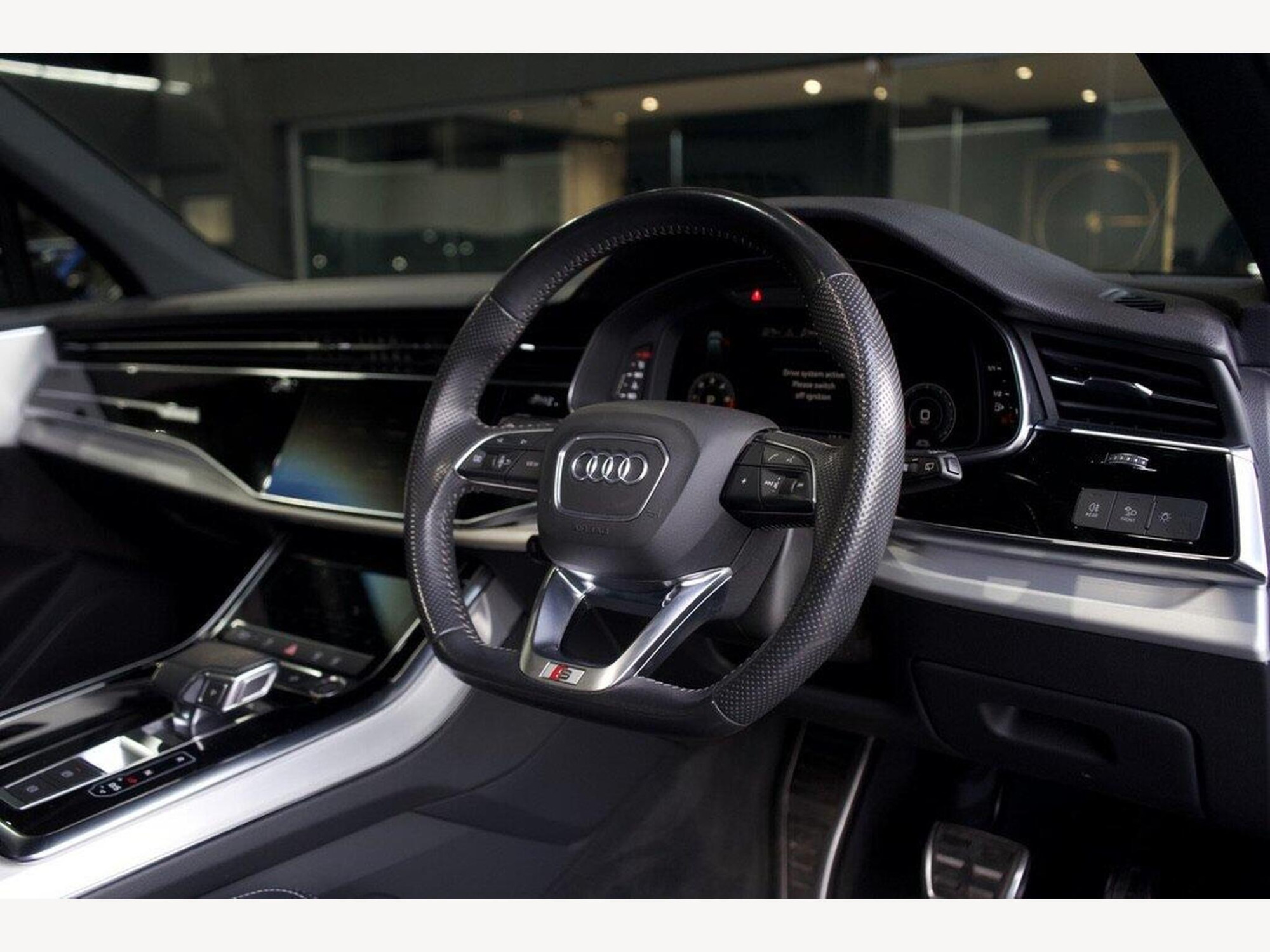 2020 Audi Q7 image 9