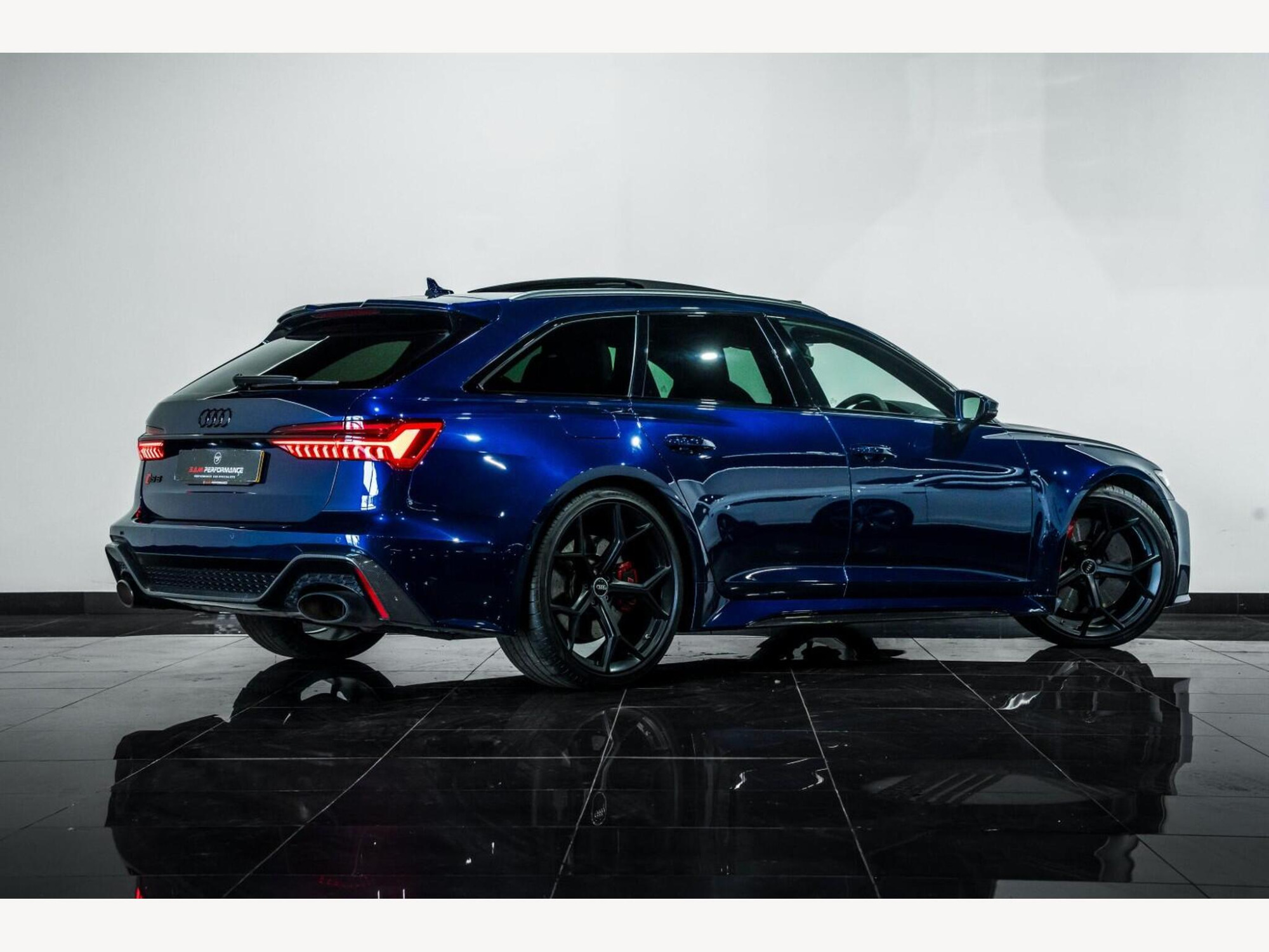 2020 Audi RS6 image 3