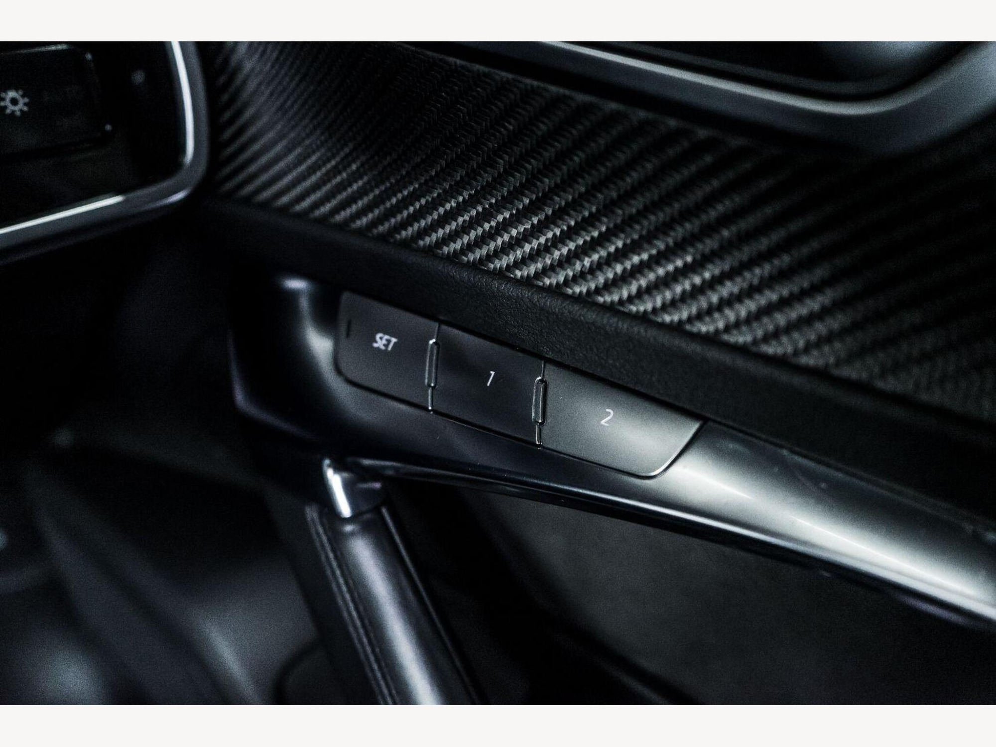 2020 Audi RS6 image 26