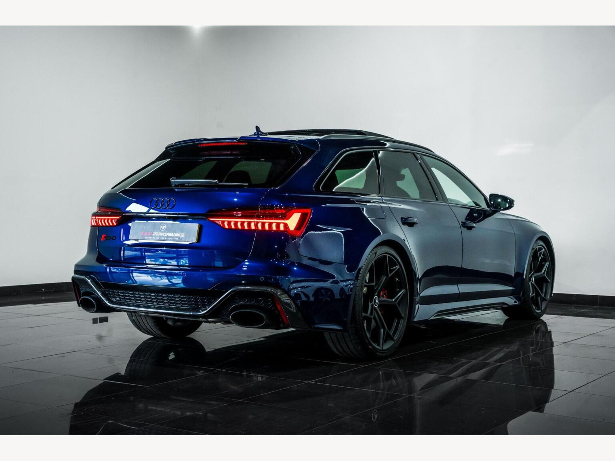 2020 Audi RS6 image 6