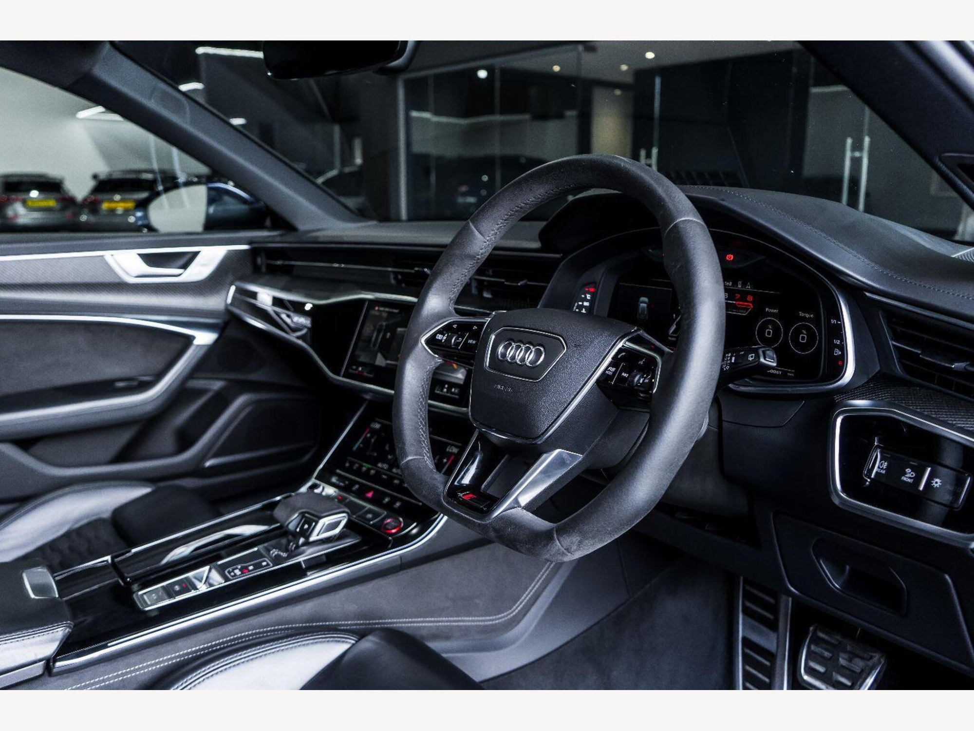 2020 Audi RS6 image 13