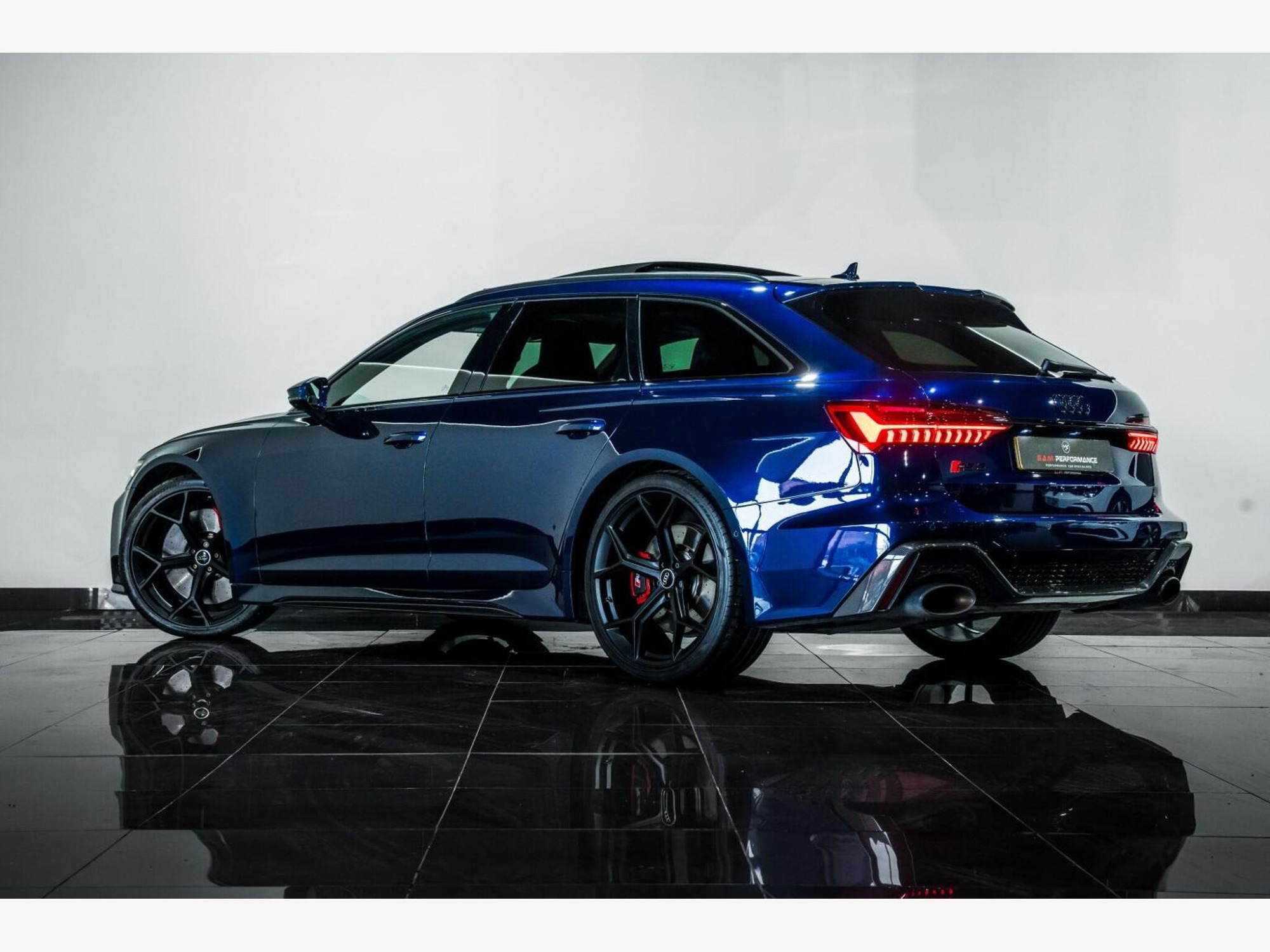 2020 Audi RS6 image 4