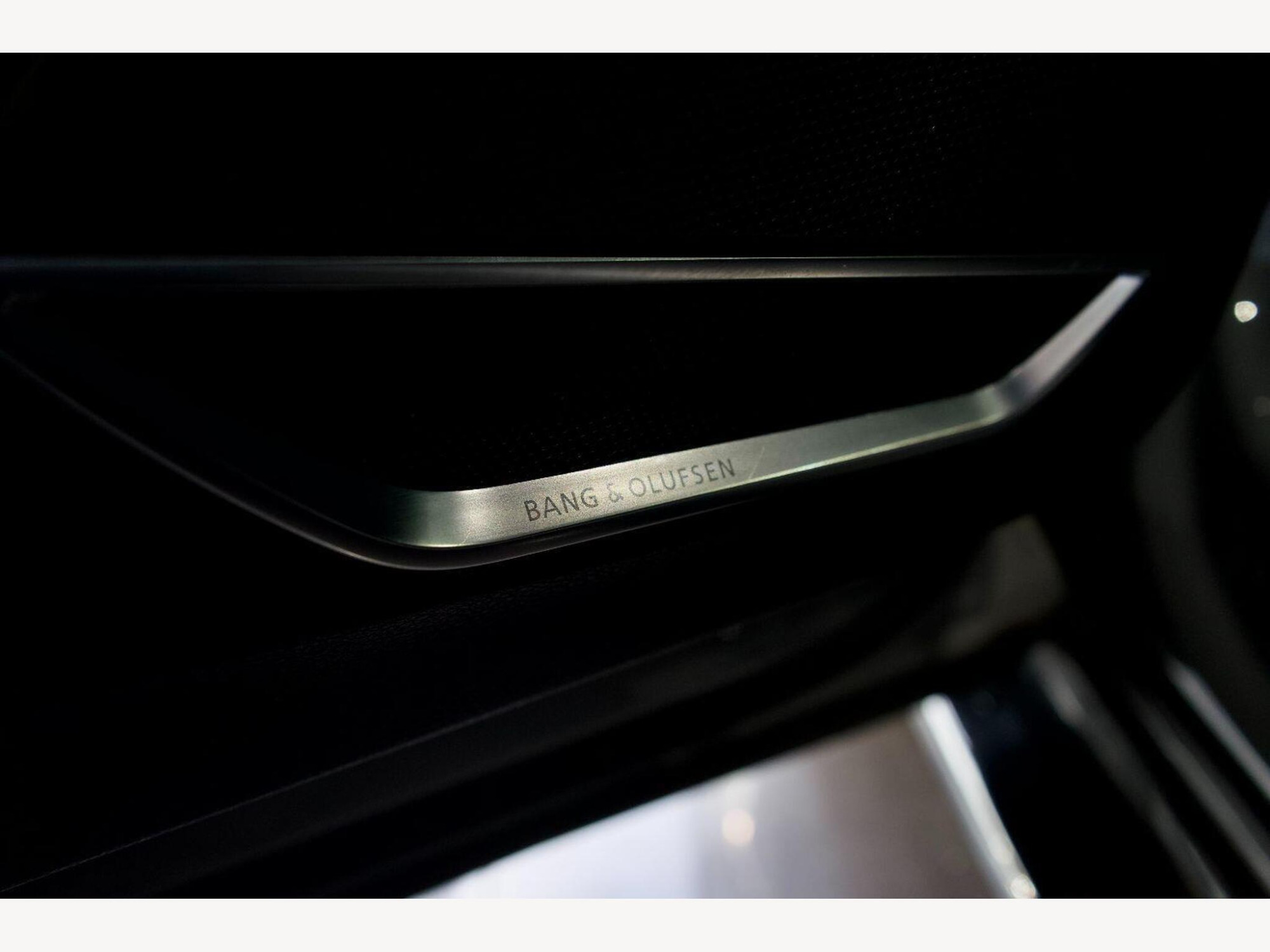 2020 Audi RS Q3 image 19