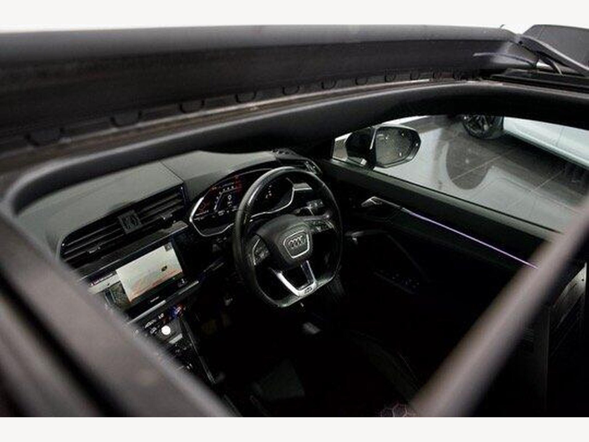 2020 Audi RS Q3 image 13