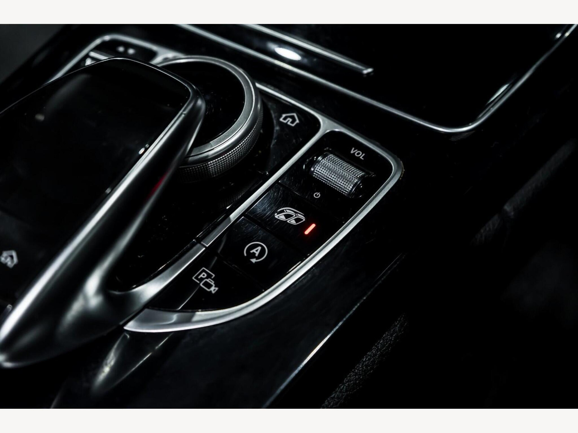 2018 Mercedes-Benz C CLASS image 14