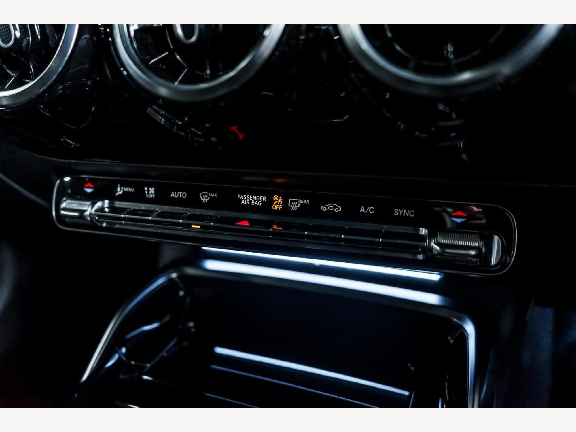 2020 Mercedes-Benz CLA image 16