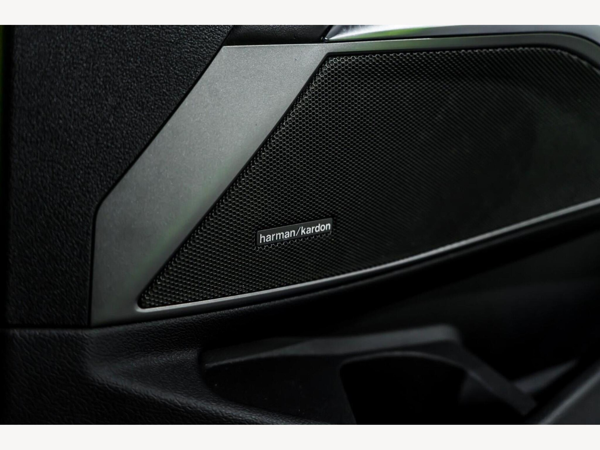 2021 BMW M3 image 19