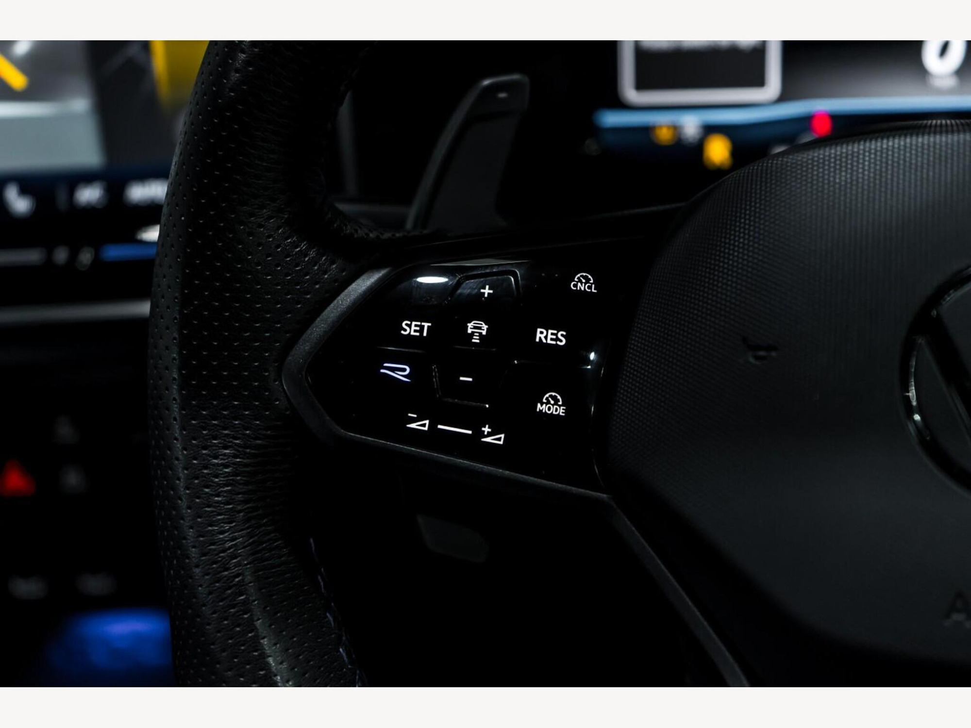 2025 Volkswagen GOLF image 16