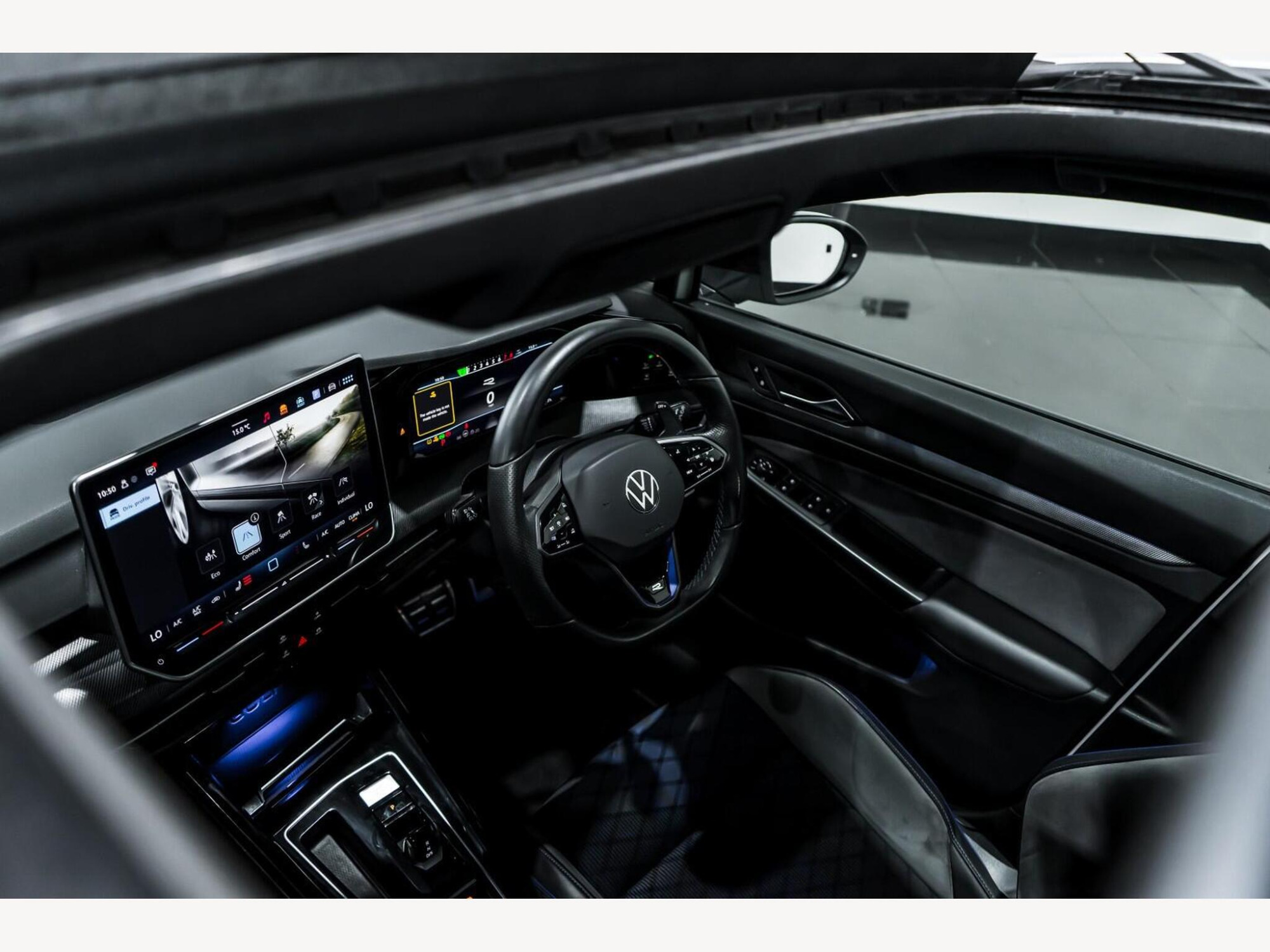 2025 Volkswagen GOLF image 15