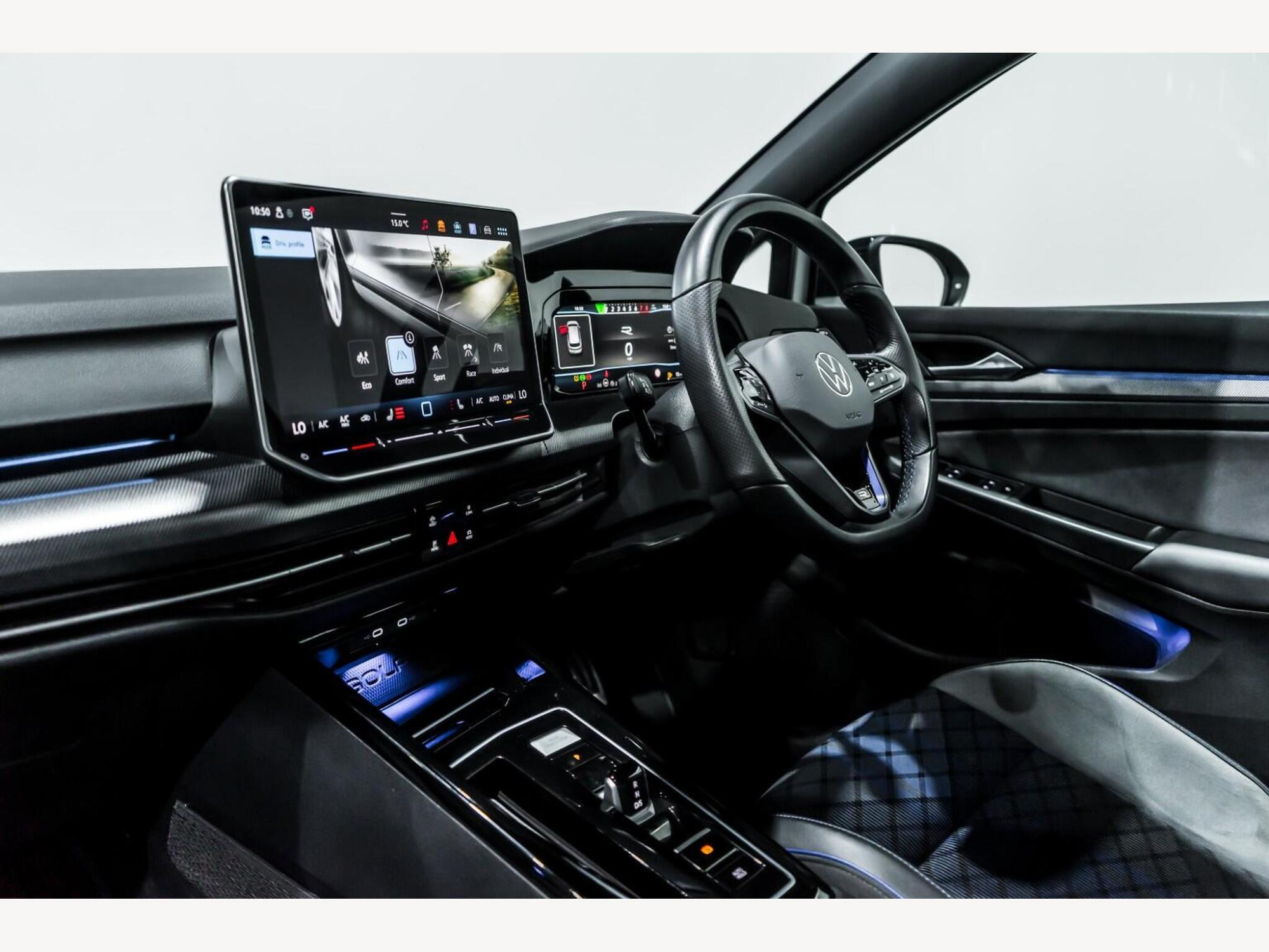 2025 Volkswagen GOLF image 11