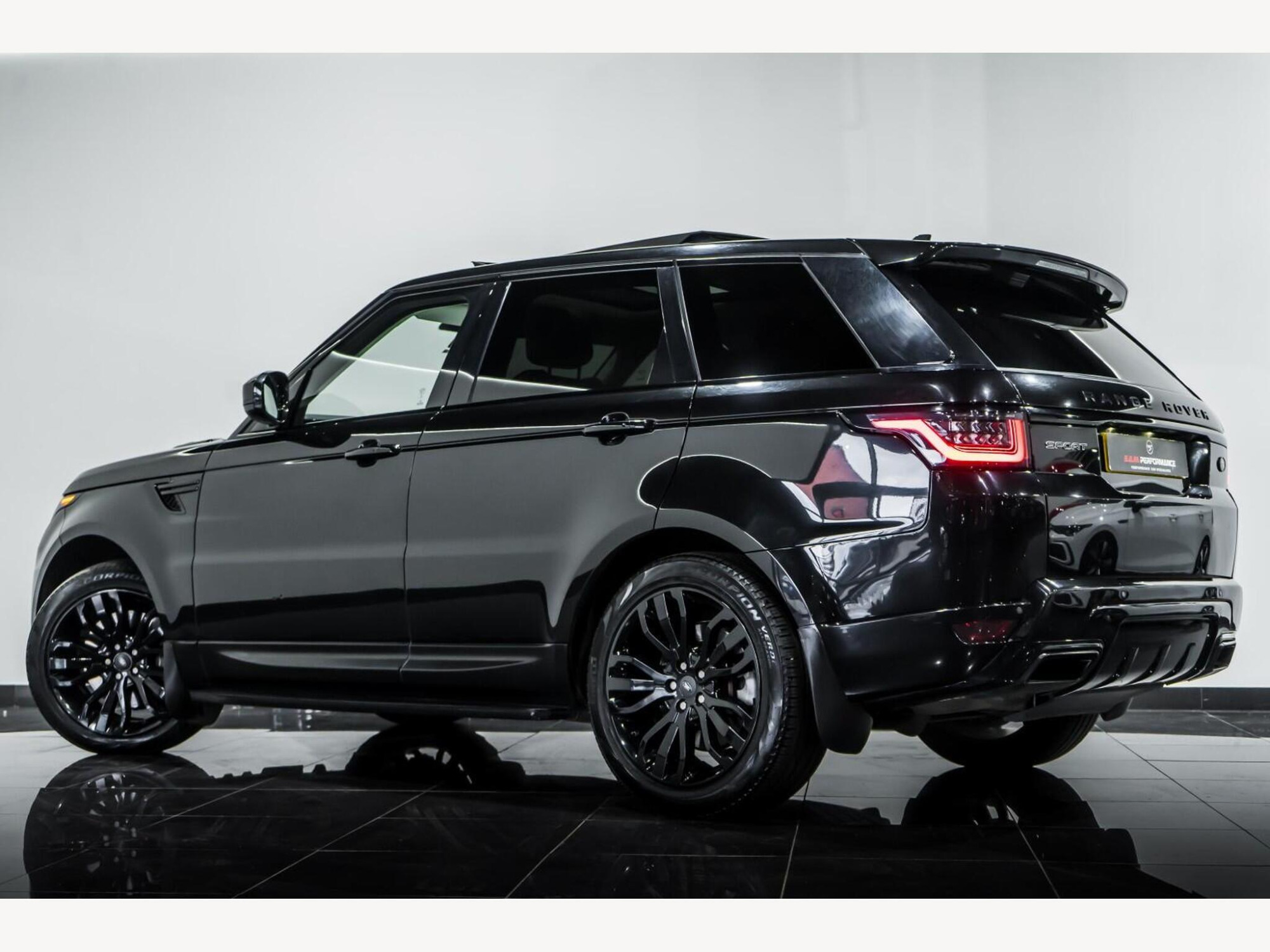 2015 Land Rover RANGE ROVER SPORT image 4