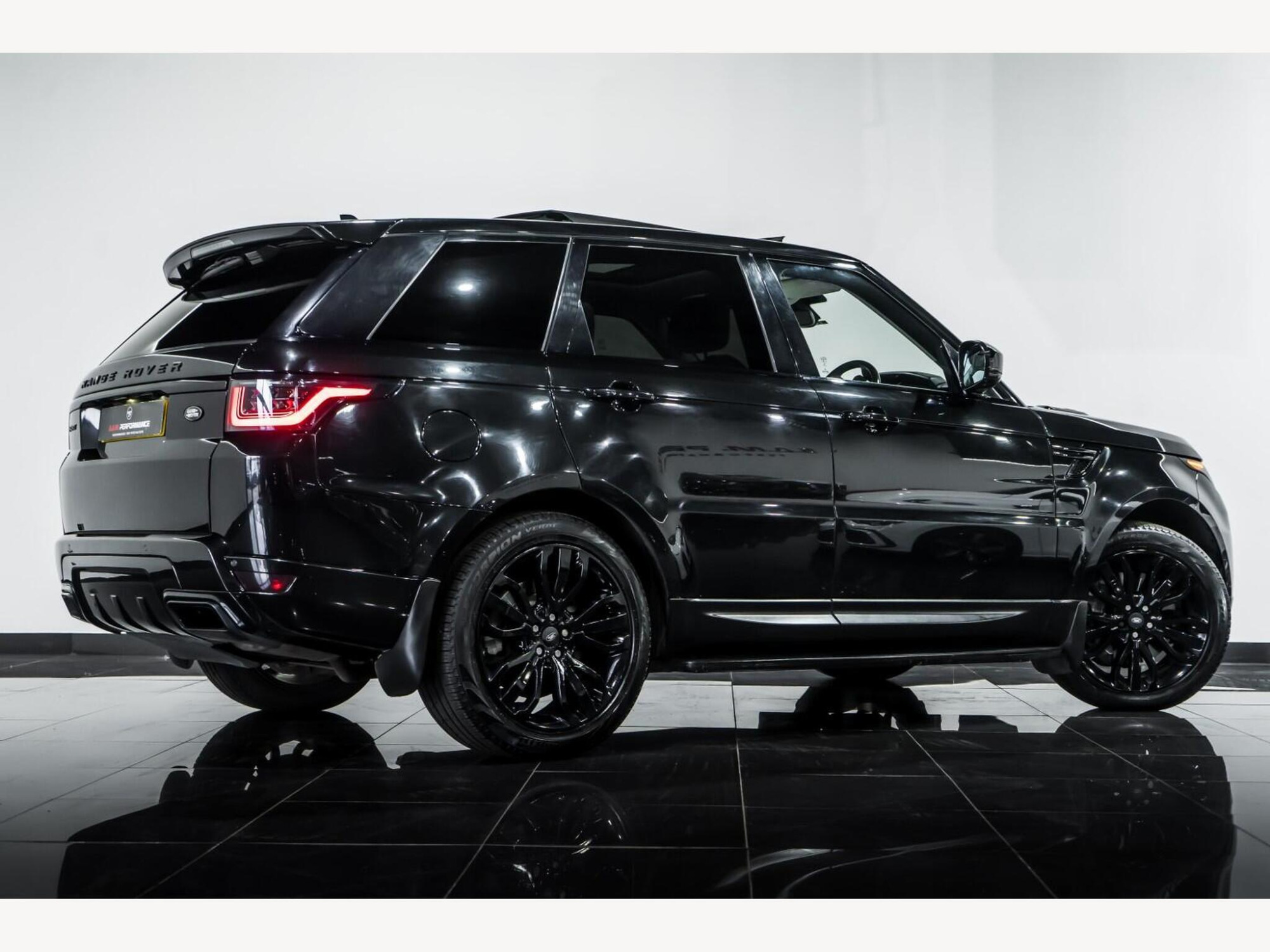2015 Land Rover RANGE ROVER SPORT image 3