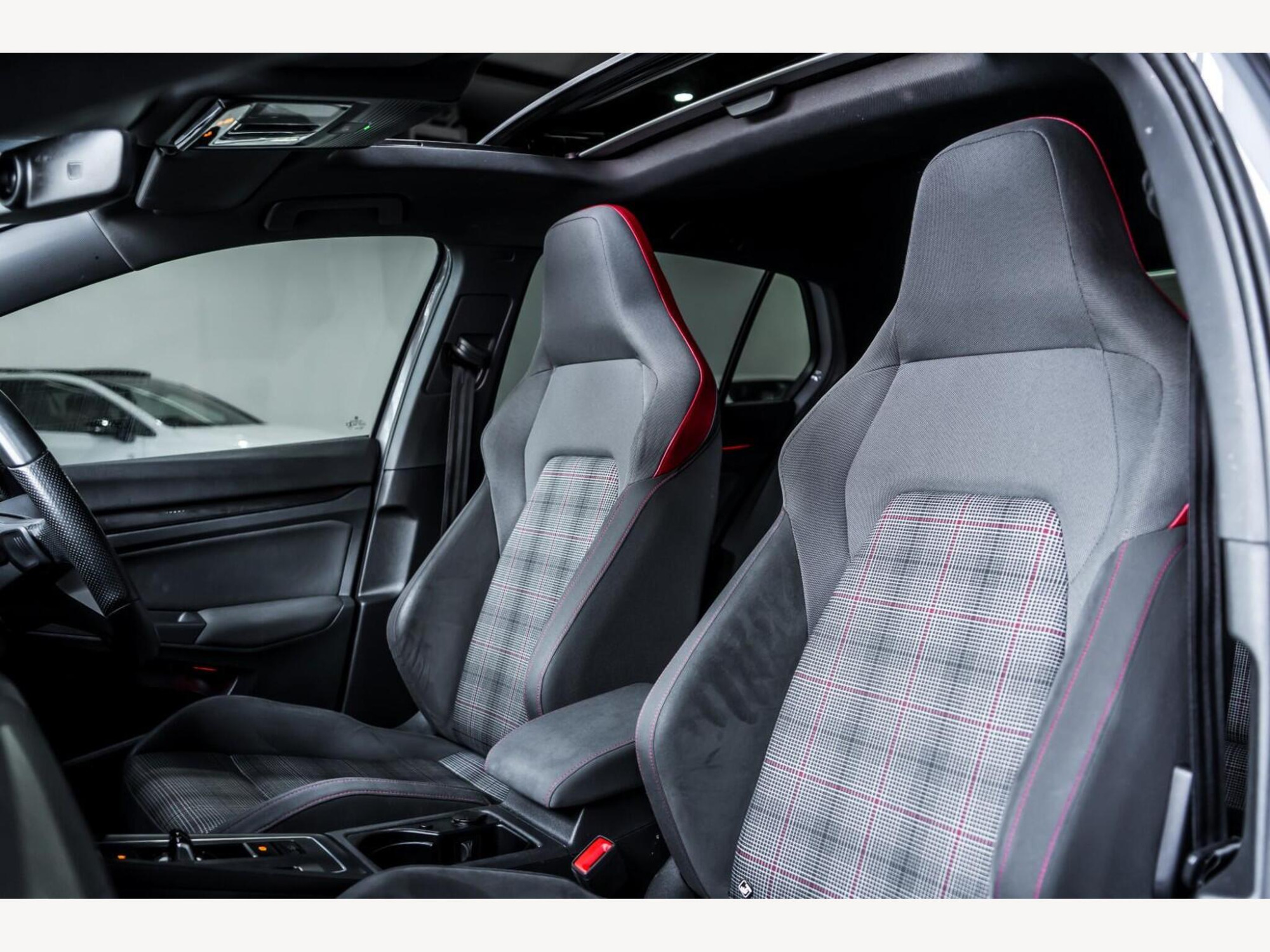 2020 Volkswagen GOLF image 13