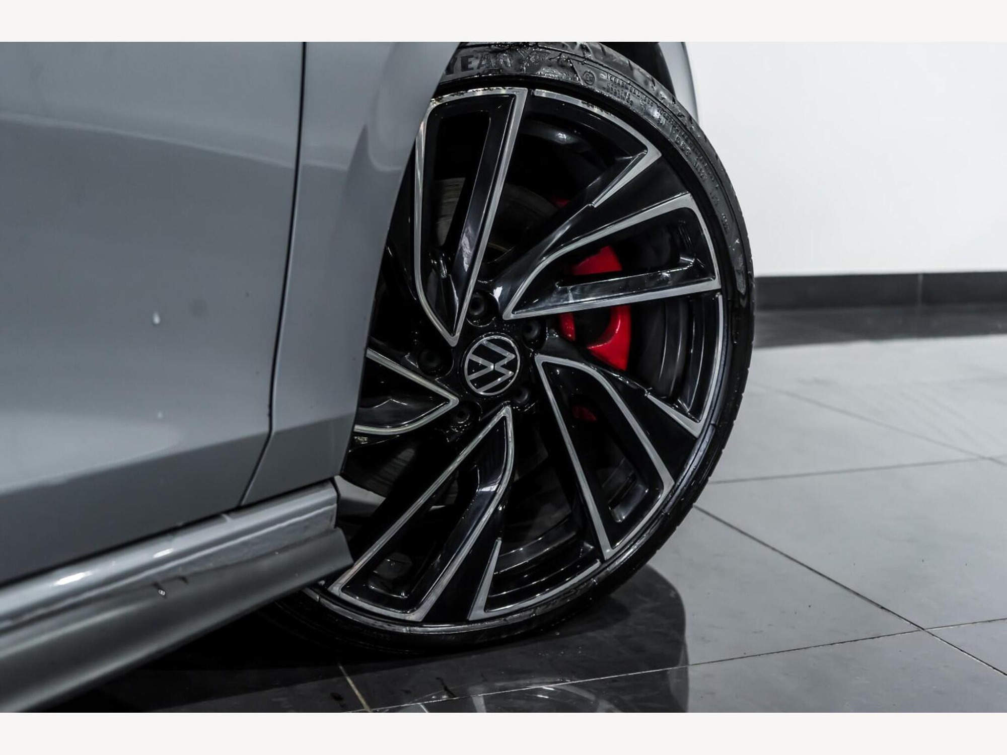 2020 Volkswagen GOLF image 9