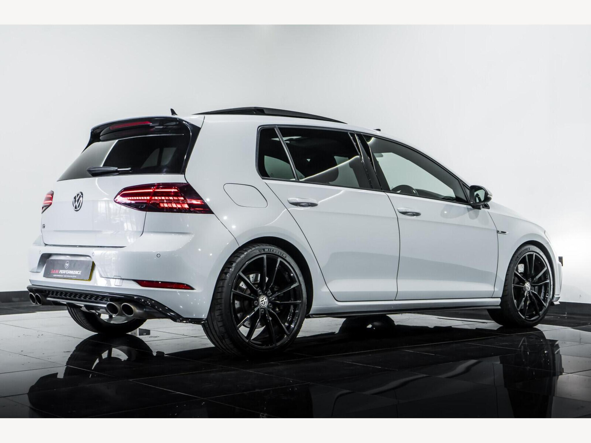 2019 Volkswagen GOLF image 5