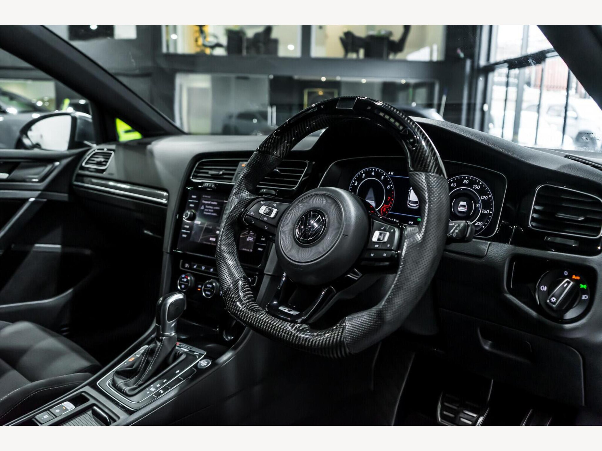 2019 Volkswagen GOLF image 10
