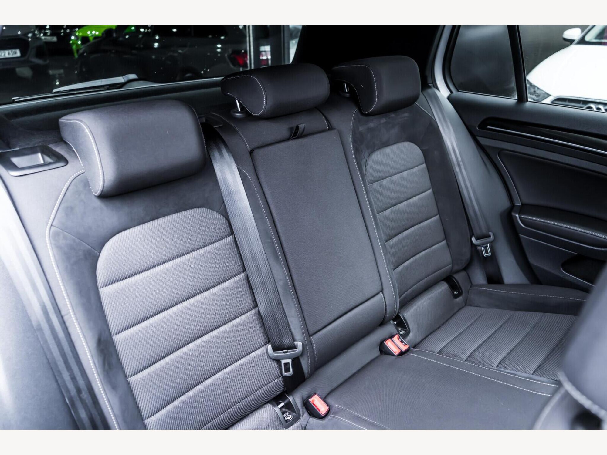 2019 Volkswagen GOLF image 14