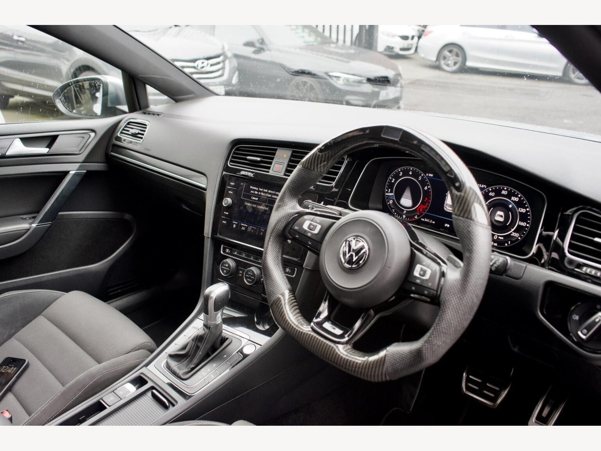 2019 VOLKSWAGEN GOLF image 4